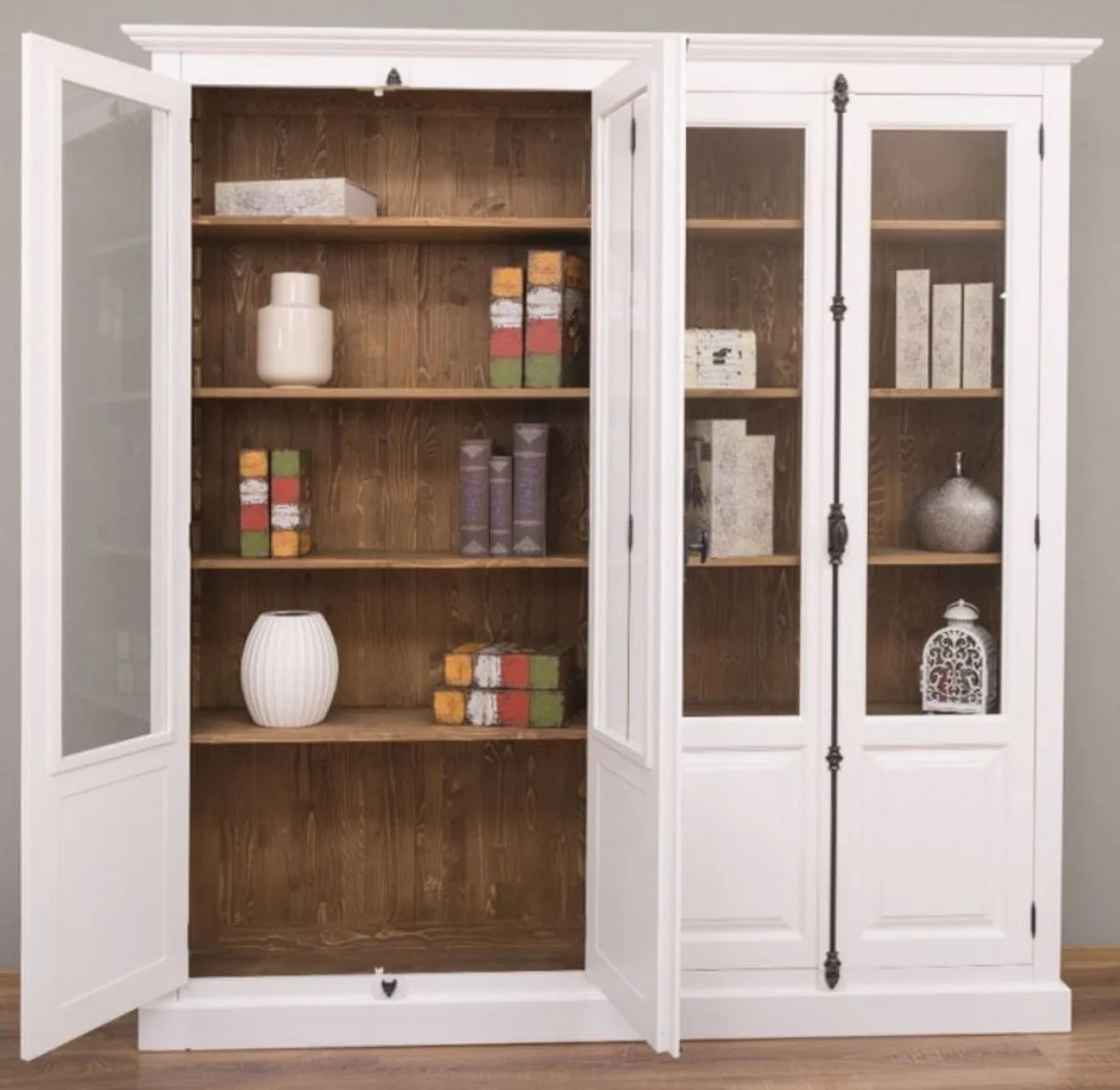 Casa Padrino vitrina de estilo campestre blanco / marr¨®n 205 x 40 x A. 210 cm - Armario de madera maciza - Armario de sal¨®n - Muebles de estilo campestre