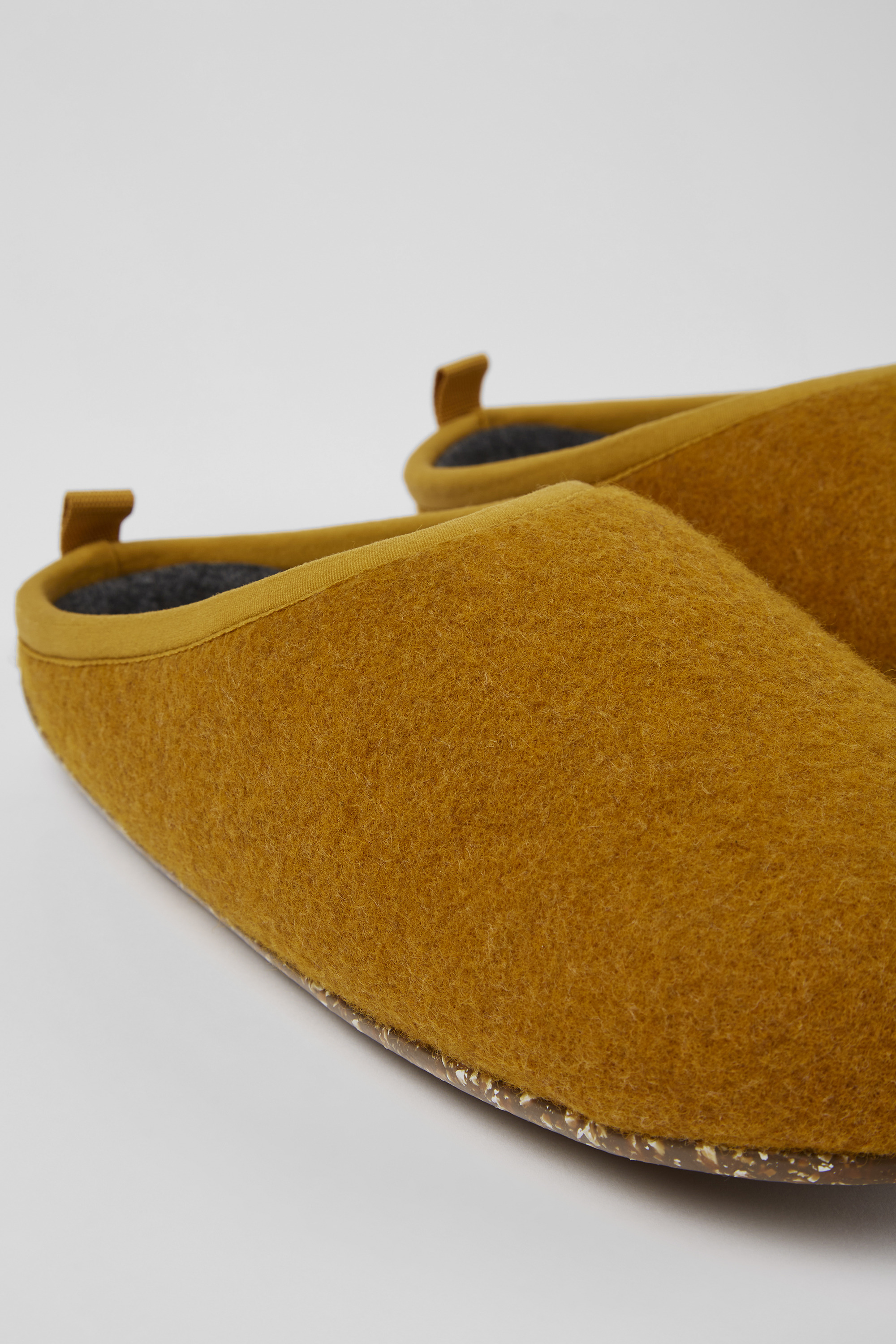 Wabi - Yellow wool slippers for men