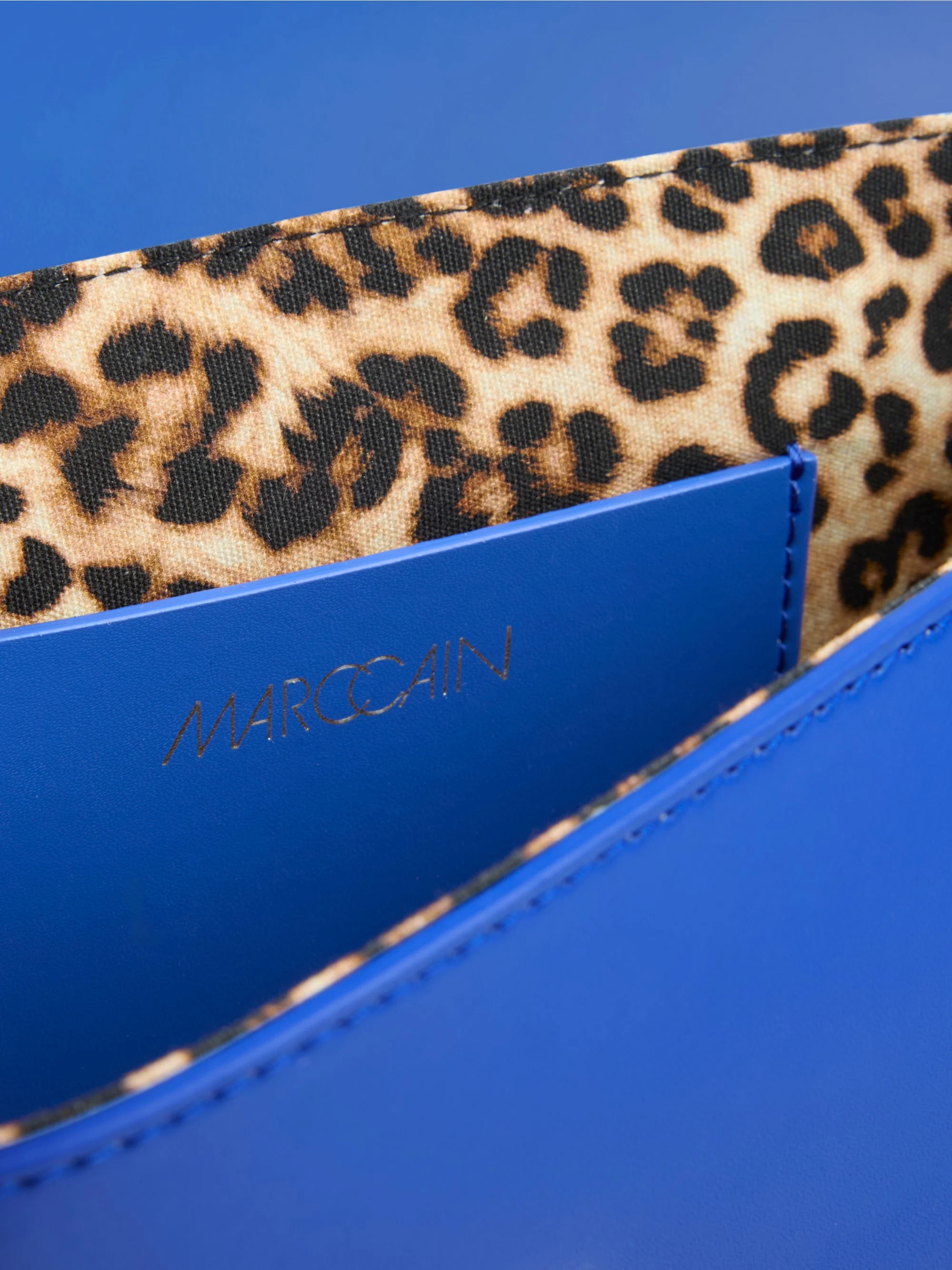 Marc-Cain Shoulder bag with logo fastener