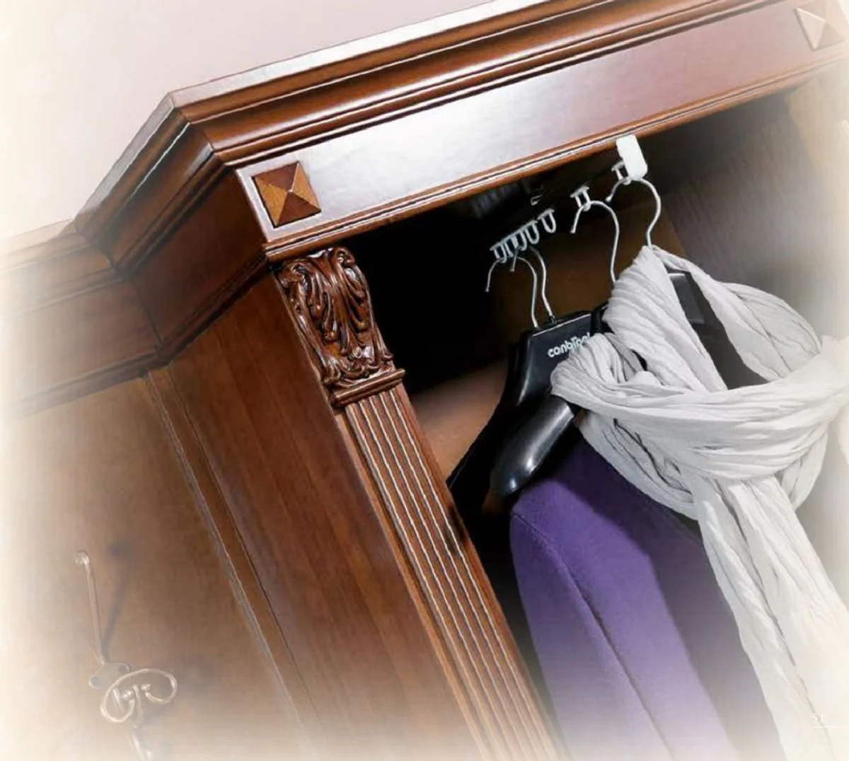 Casa Padrino guardarropa barroco de lujo con armario marrón - Armario de madera maciza barroco - Muebles armario de lujo estilo barroco - Calidad de lujo - Hecho en Italia