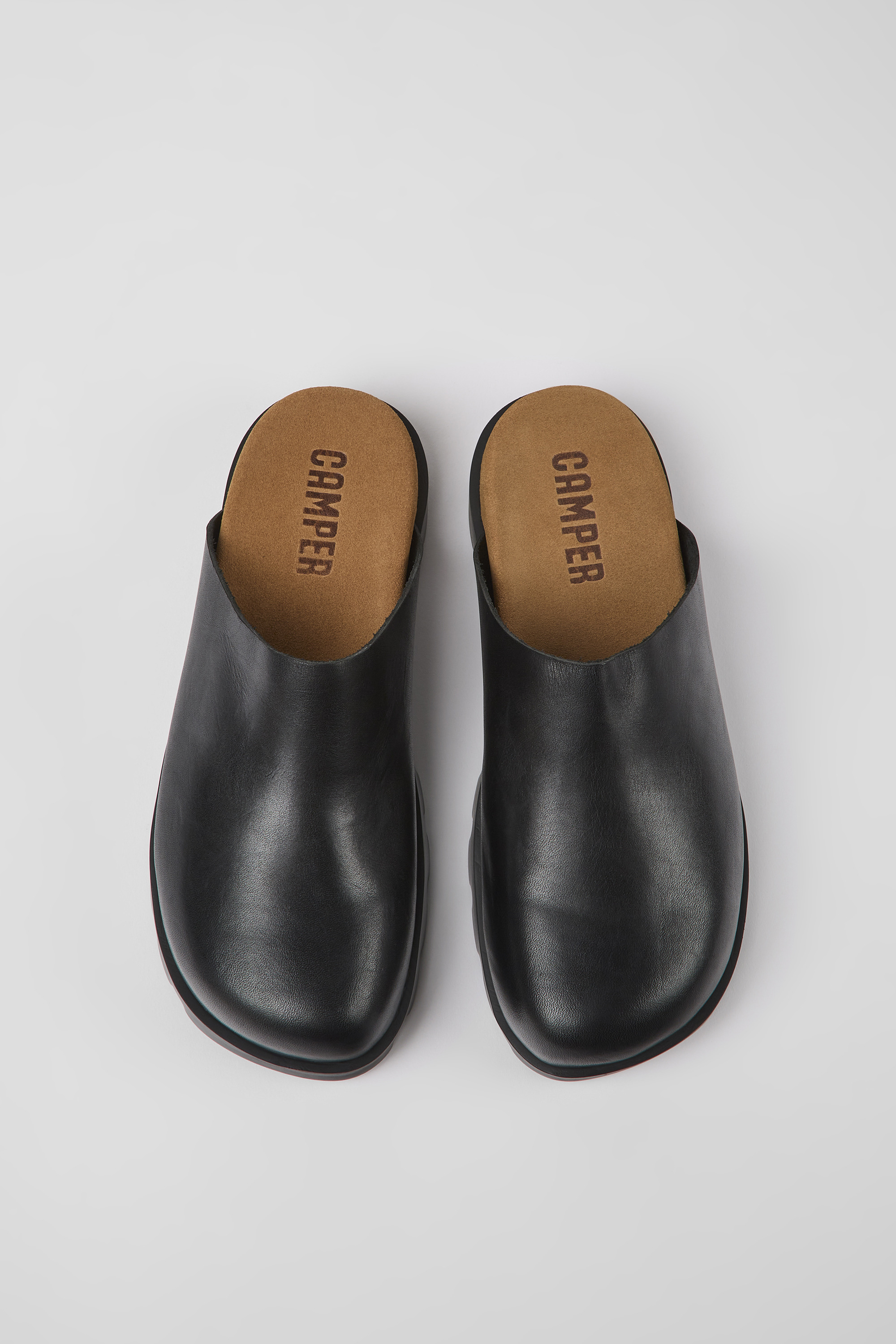 Brutus Sandal - Black leather clogs for men