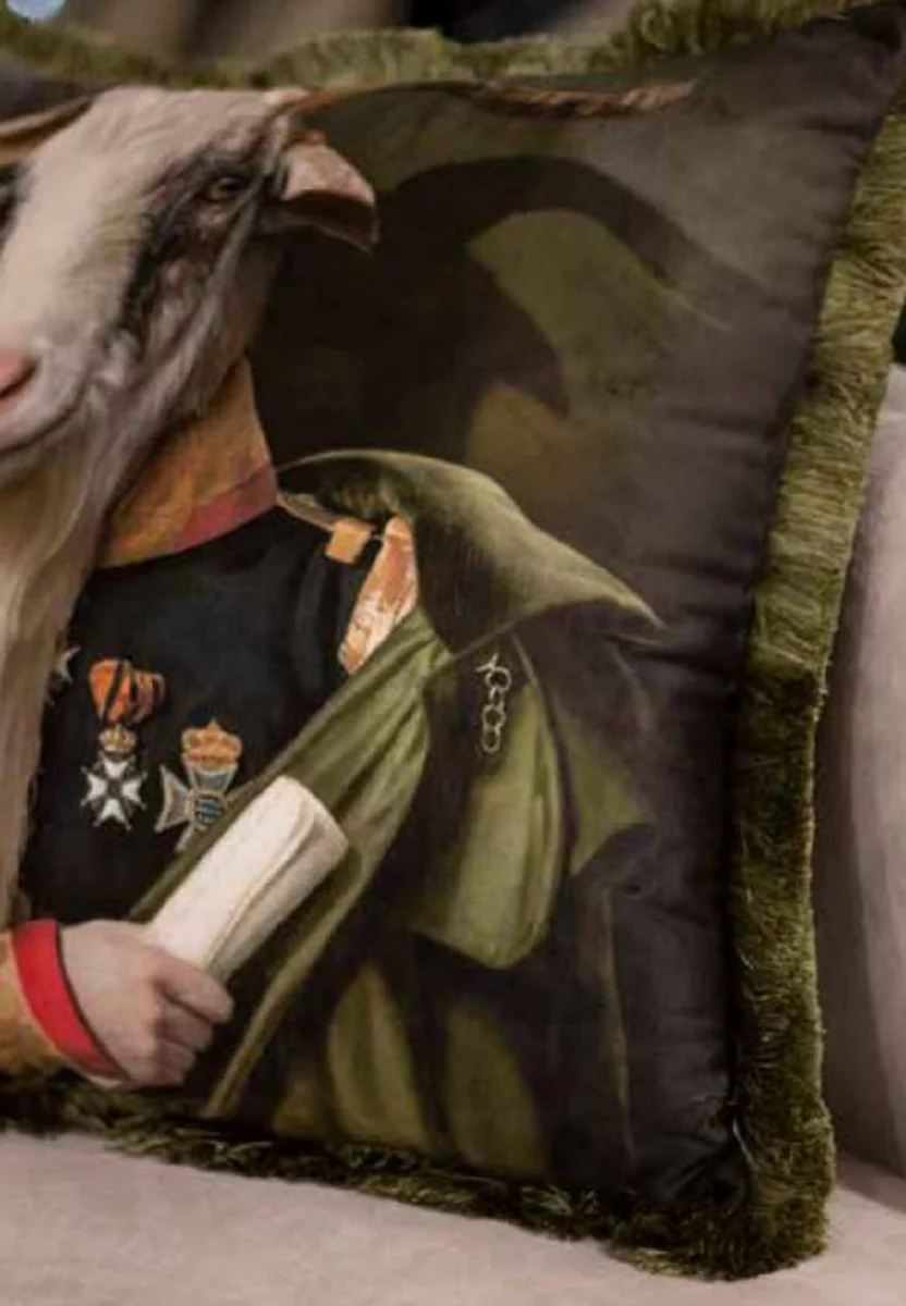 Casa Padrino almohada decorativa de lujo oficial cabra verde / multicolor 45 x 45 cm - Almohada de terciopelo estampada con flecos - Colección de Lujo