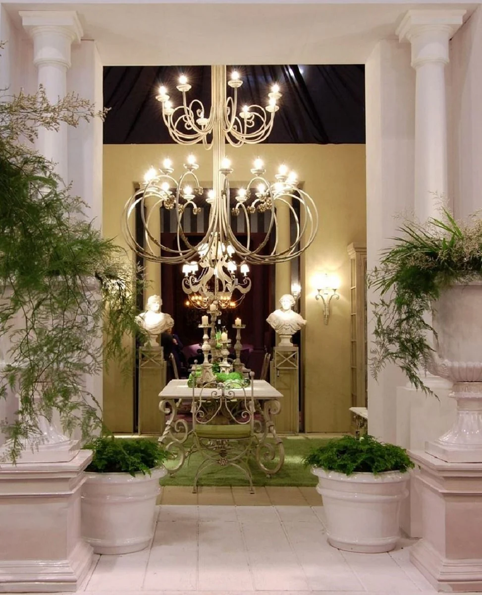 Casa Padrino florero barroco de lujo blanco Ø 71 x A. 99,5 cm - Jarrón de cerámica hecho a mano - Decoración de jardín de balcón y terraza - Accesorios de decoración estilo barroco - Noble y Magnífico