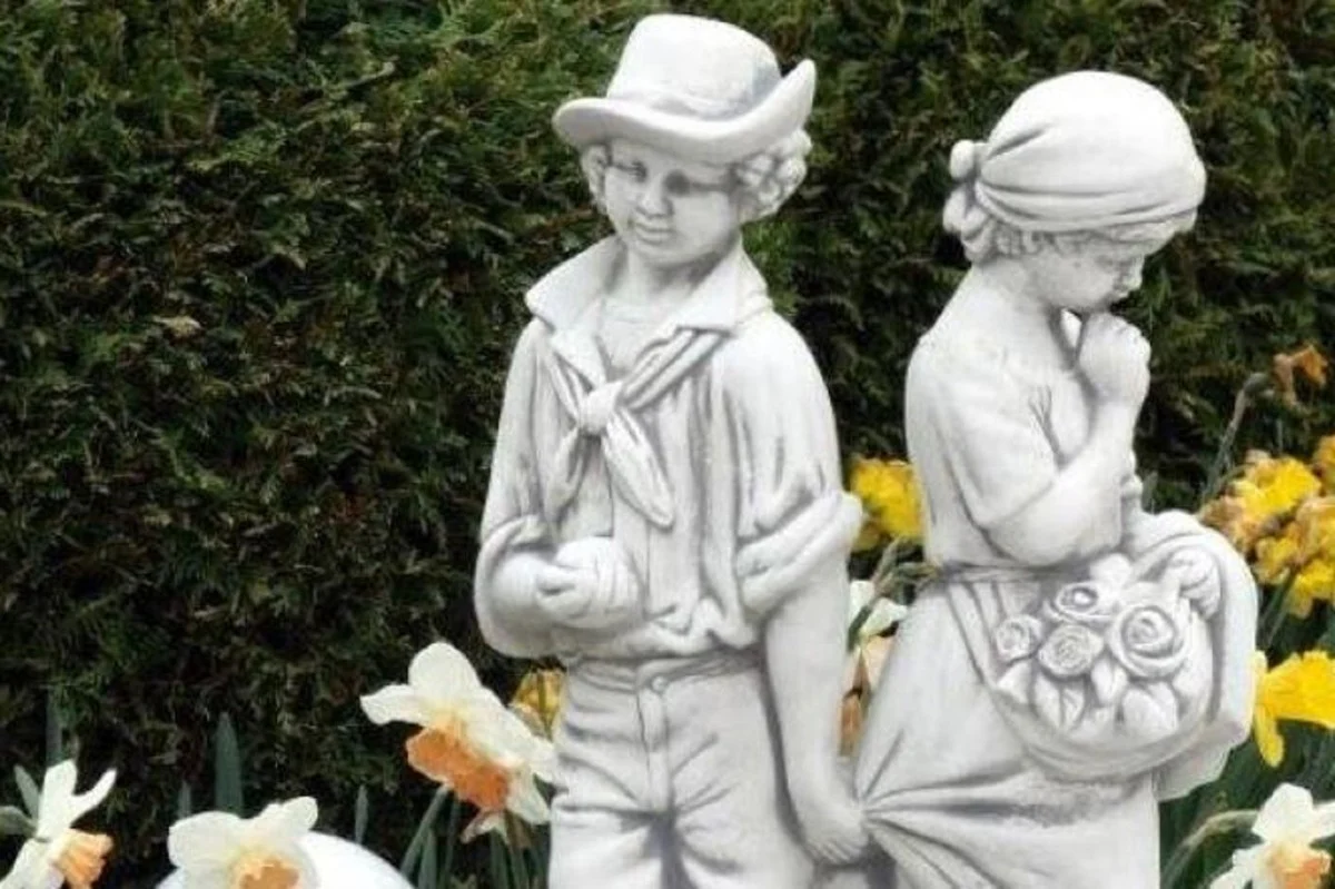 Casa Padrino Escultura de Decoraci¨®n de Jard¨ªn Art Nouveau Pareja Amorosa Gris A. 87 cm - Elegante Figura de Jard¨ªn - Accesorios de Decoraci¨®n de Jard¨ªn Barrocos y Art Nouveau