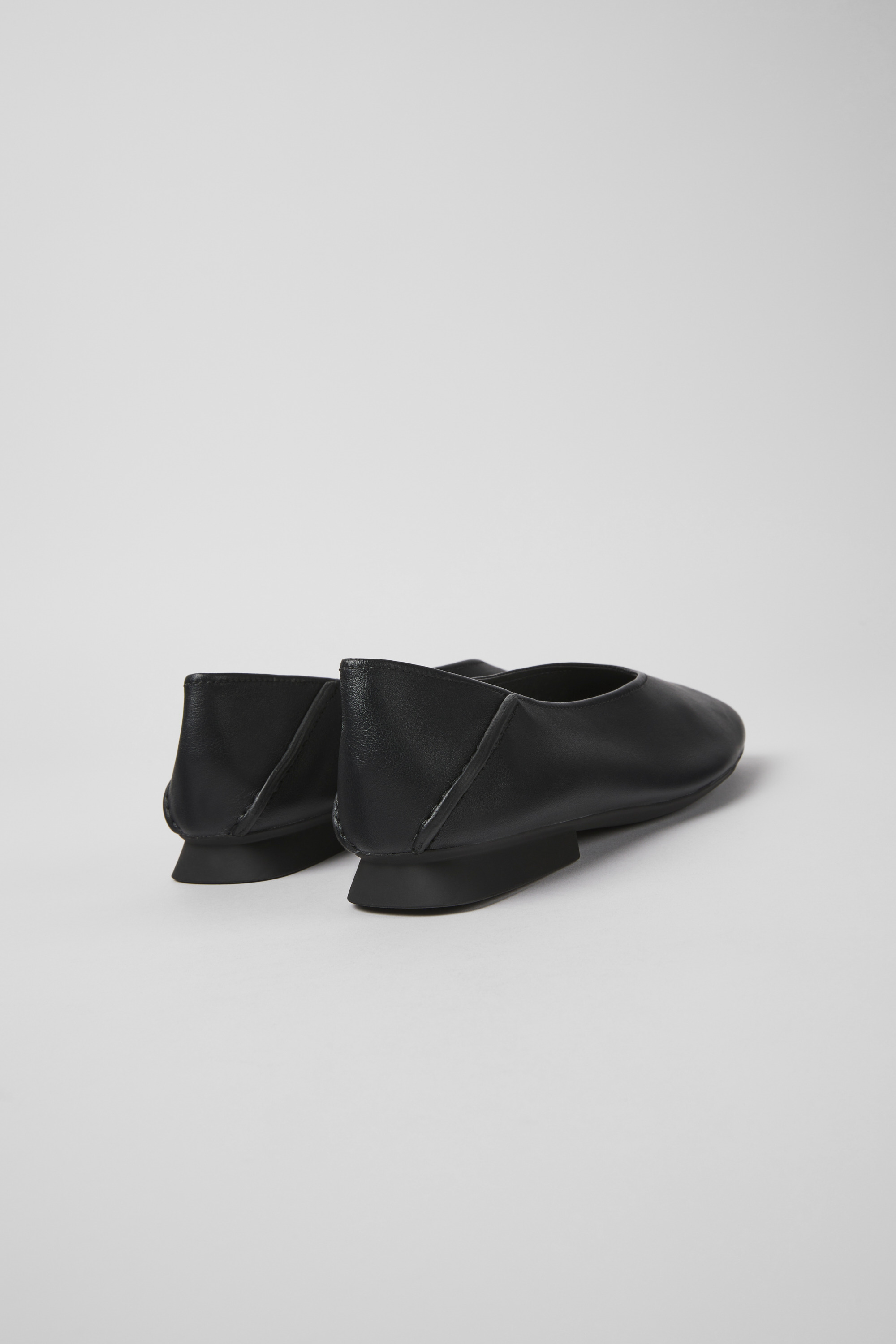 Casi Myra - Black leather ballerinas for women