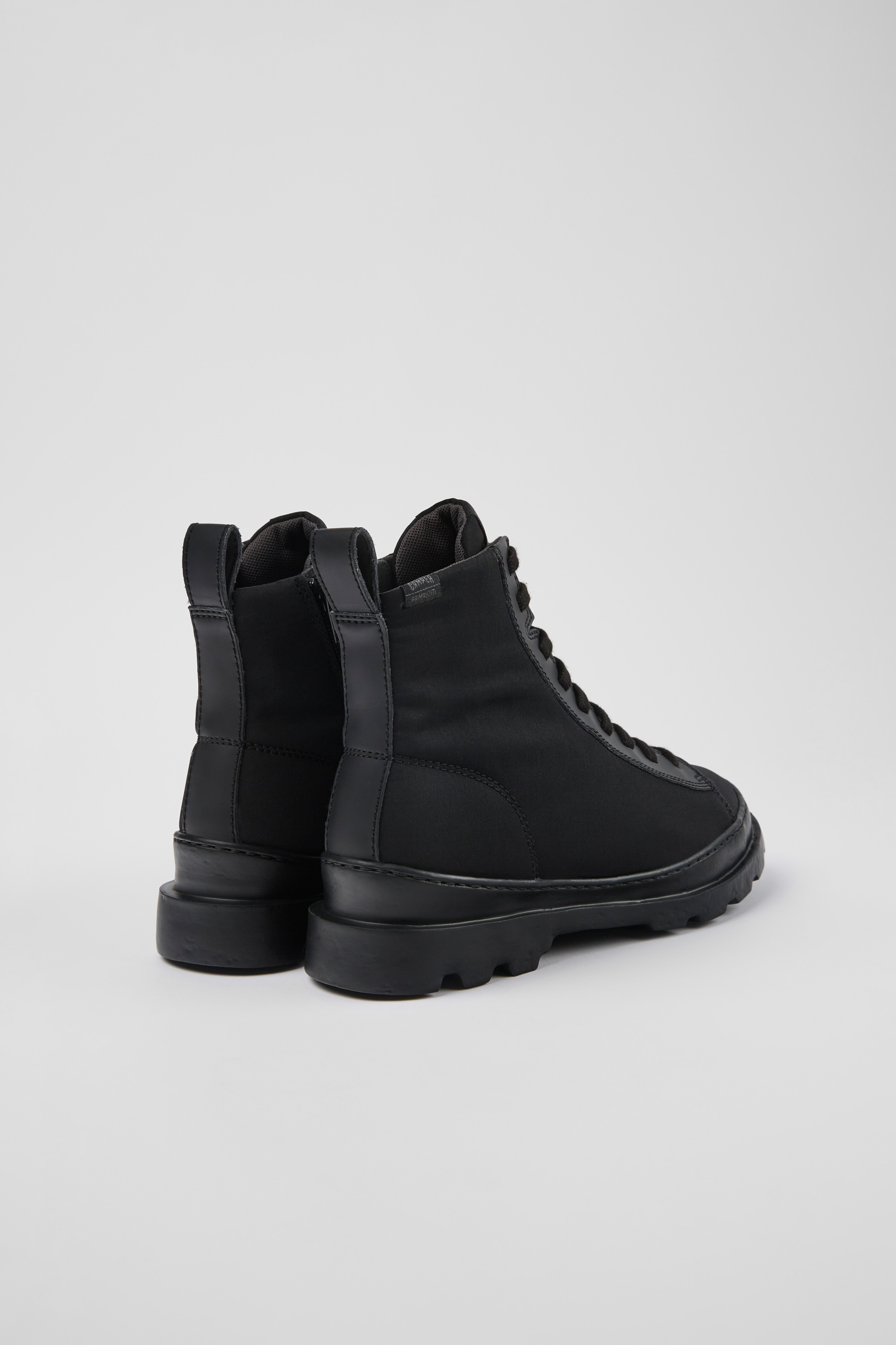 Brutus PrimaLoft - Black lace-up boots for women