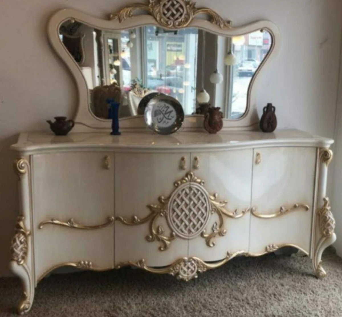 Casa Padrino conjunto de muebles barrocos de lujo aparador con espejo blanco / oro 215 x 60 x A. 105 cm - Magnífico mueble de madera maciza con 4 puertas y elegante espejo de pared - Muebles barroco