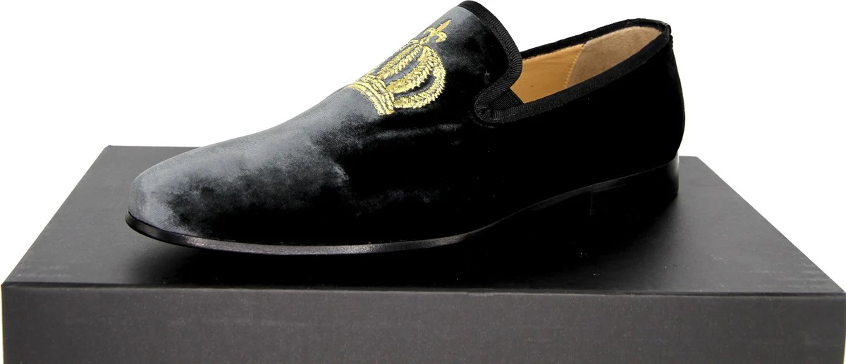 Pomp??s by Casa Padrino pantuflas de terciopelo de lujo con corona plata antracita / oro - Diferentes Tama?os de Zapatos - dise?ado por Harald Gl??ckler