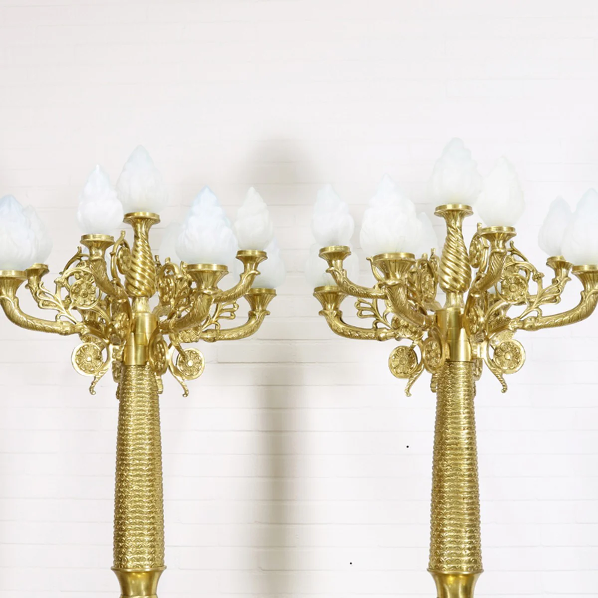 Casa Padrino baroque stand chandelier with marble pillars set mod1 cream / gold - Noble & Sumptuous