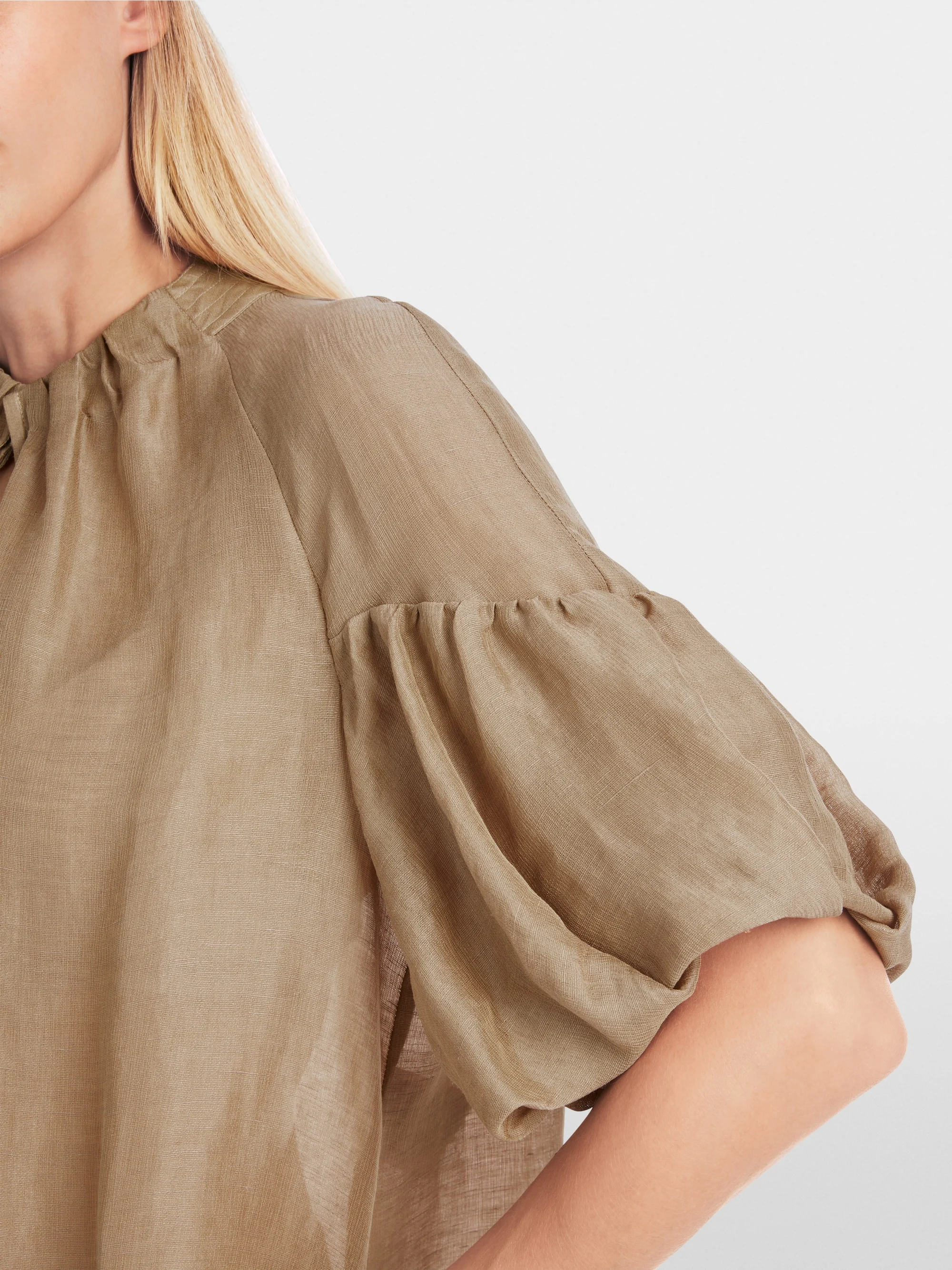 Marc-Cain Plain blouse with balloon sleeves