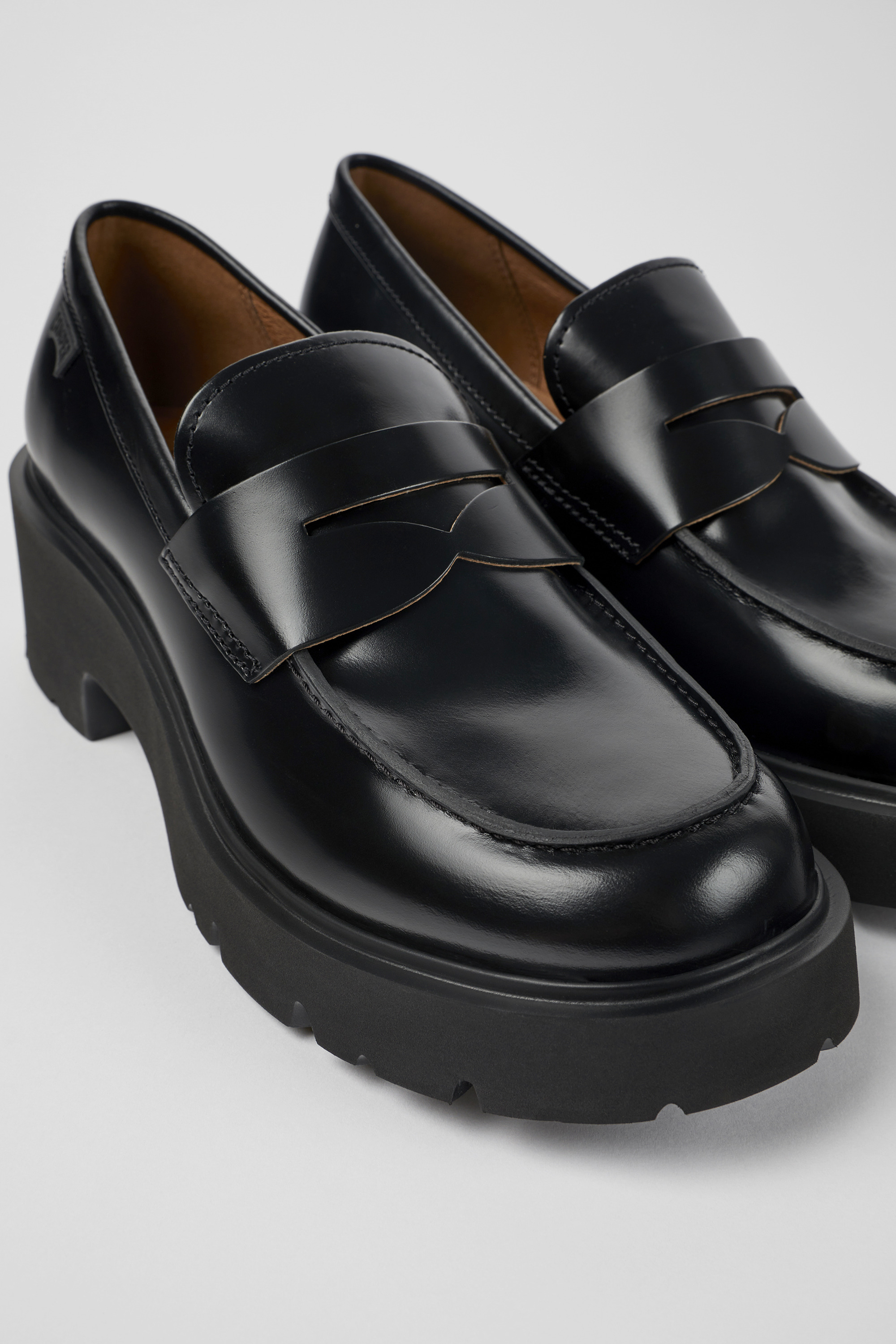 Milah - Black leather loafers for women