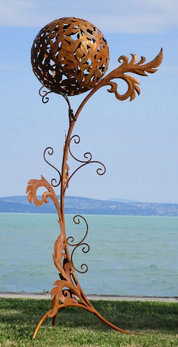 Casa Padrino escultura de jardín barroco de acero columna con bola óxido 85 x 82 x A. 200 cm - Decoración de jardín hecha a mano resistente a la intemperie