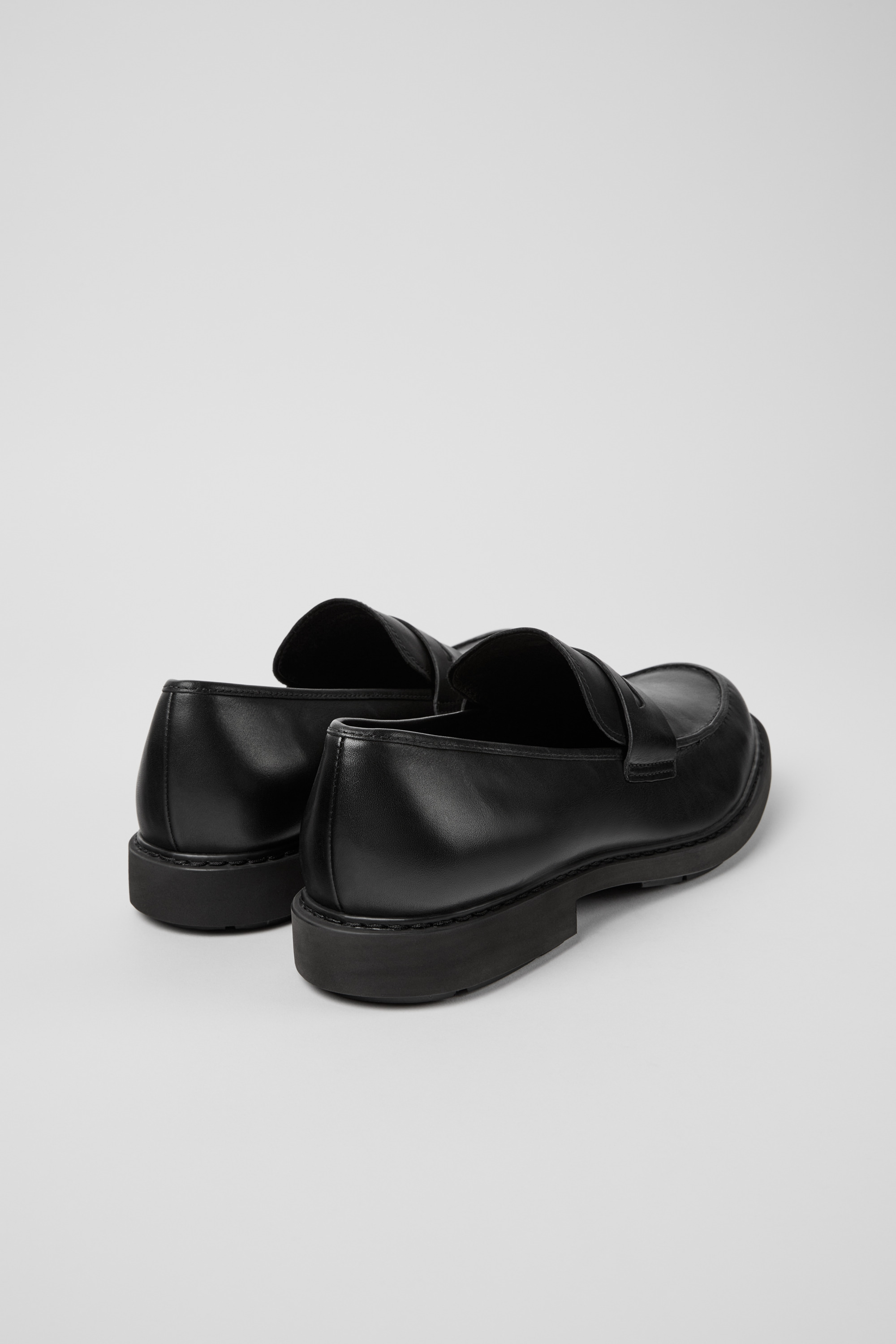 Neuman - Classic men's black moccasin