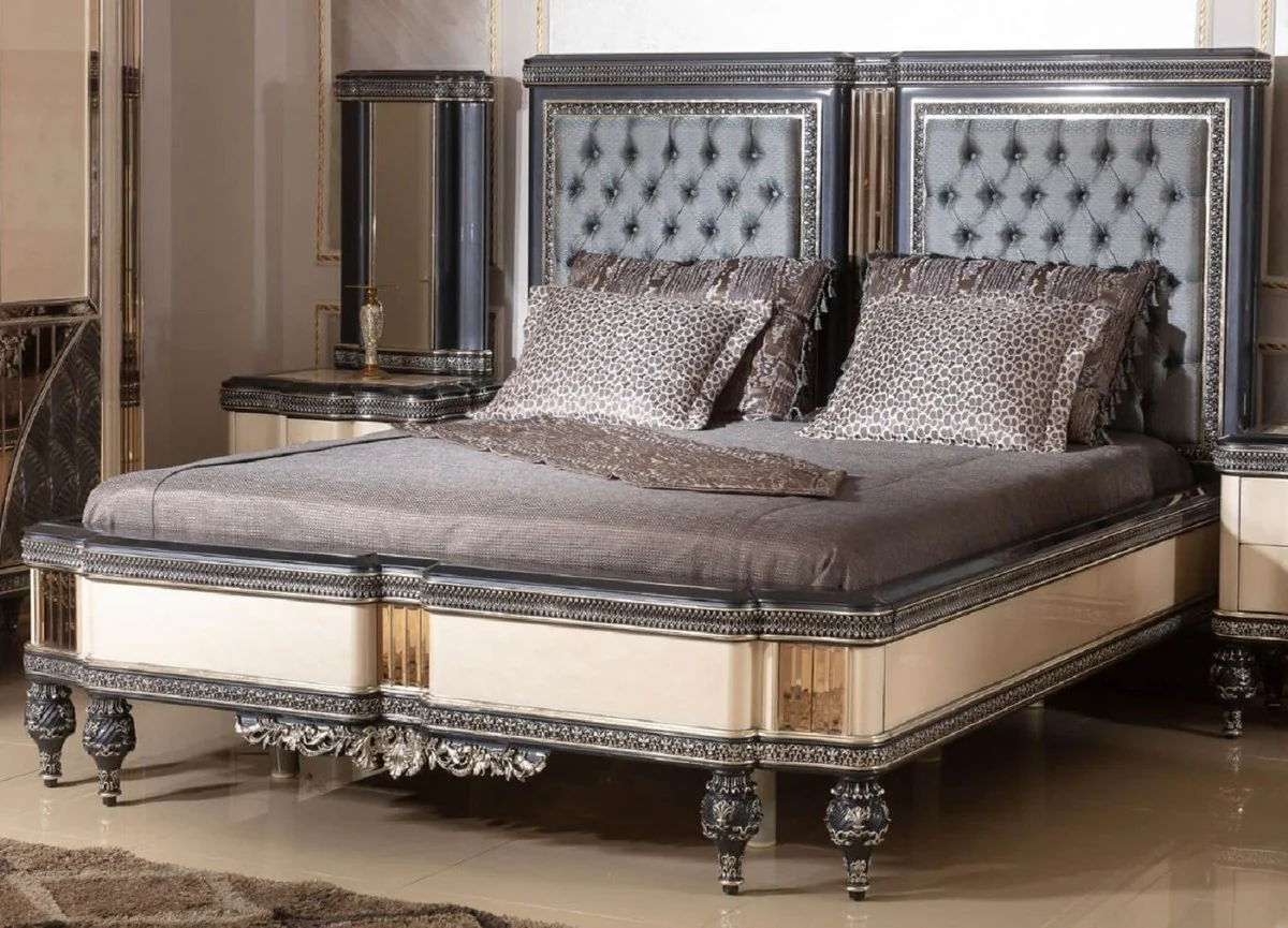 Casa Padrino cama de matrimonio barroco de lujo azul claro / beige / negro / oro - Magnífica cama de madera maciza - Muebles de dormitorio de lujo estilo barroco - Muebles de dormitorio barrocos