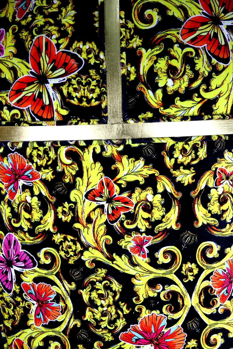 Pomp??s by Casa Padrino Luxury Balloon Sill¨®n barroco Black / Gold / Butterfly & Flower Design con corona resplandeciente - Pomp??ser Baroque Sill¨®n dise?ado por Harald Gl??ckler