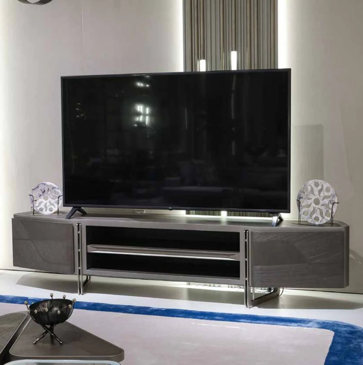 Casa Padrino gabinete de TV de lujo gris / plata 250 x 50 x A. 55 cm - Aparador de madera maciza con 2 puertas - Muebles de sal¨®n - Muebles de lujo - Interiores de lujo