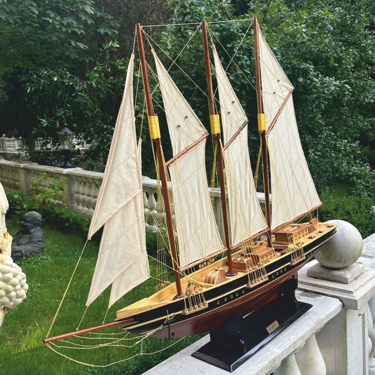 Casa Padrino Velero Decorativo Atl¨¢ntico Marr¨®n / Negro / Natural 114 cm