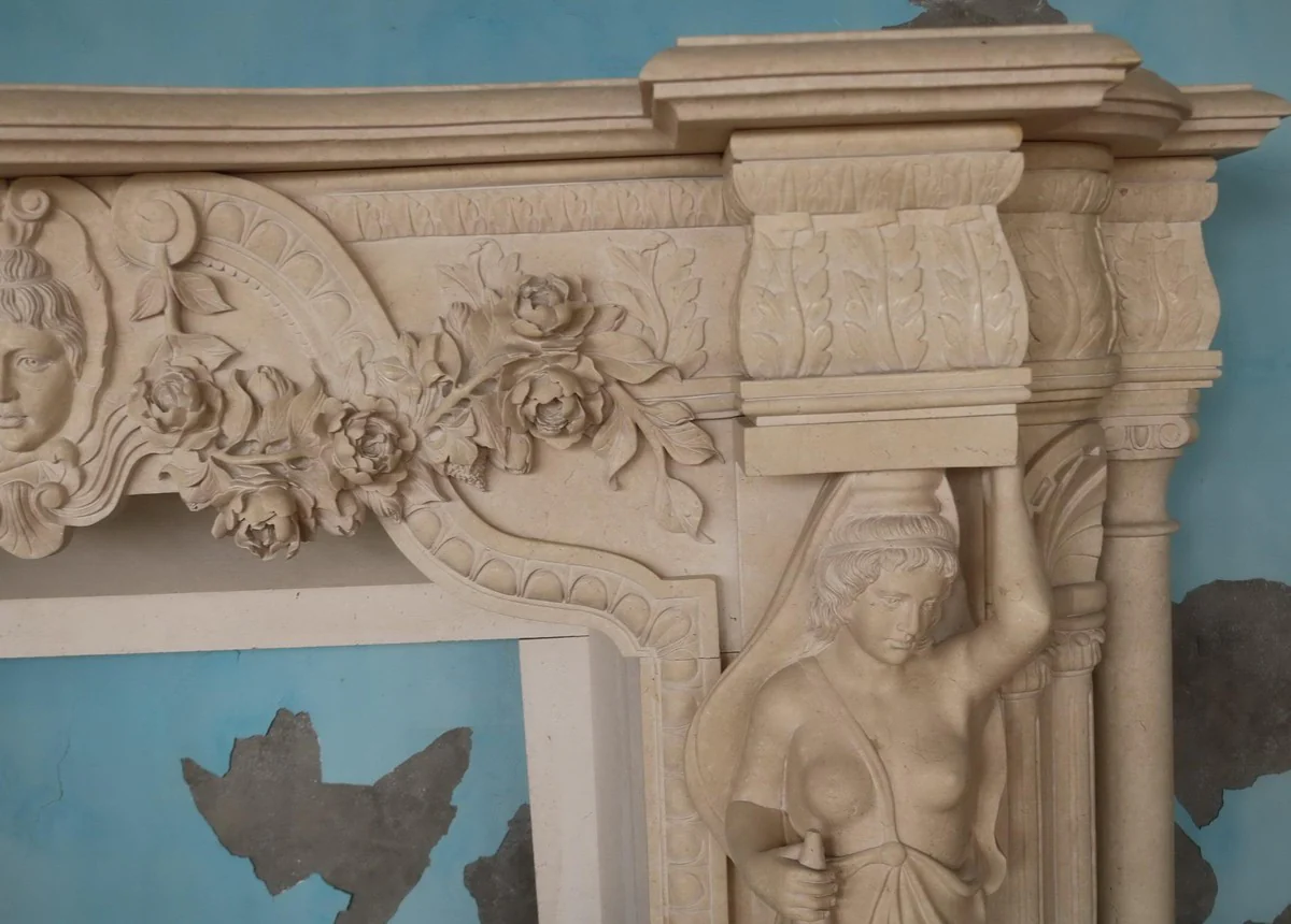 Casa Padrino marco de chimenea de m¨¢rmol barroco de lujo beige 260 x A. 166 cm