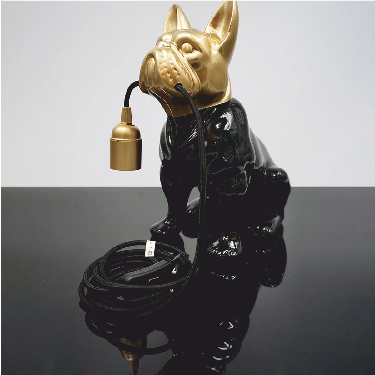 Casa Padrino l¨¢mpara de mesa de lujo bulldog negro / oro A. 30 cm - Luces decorativas