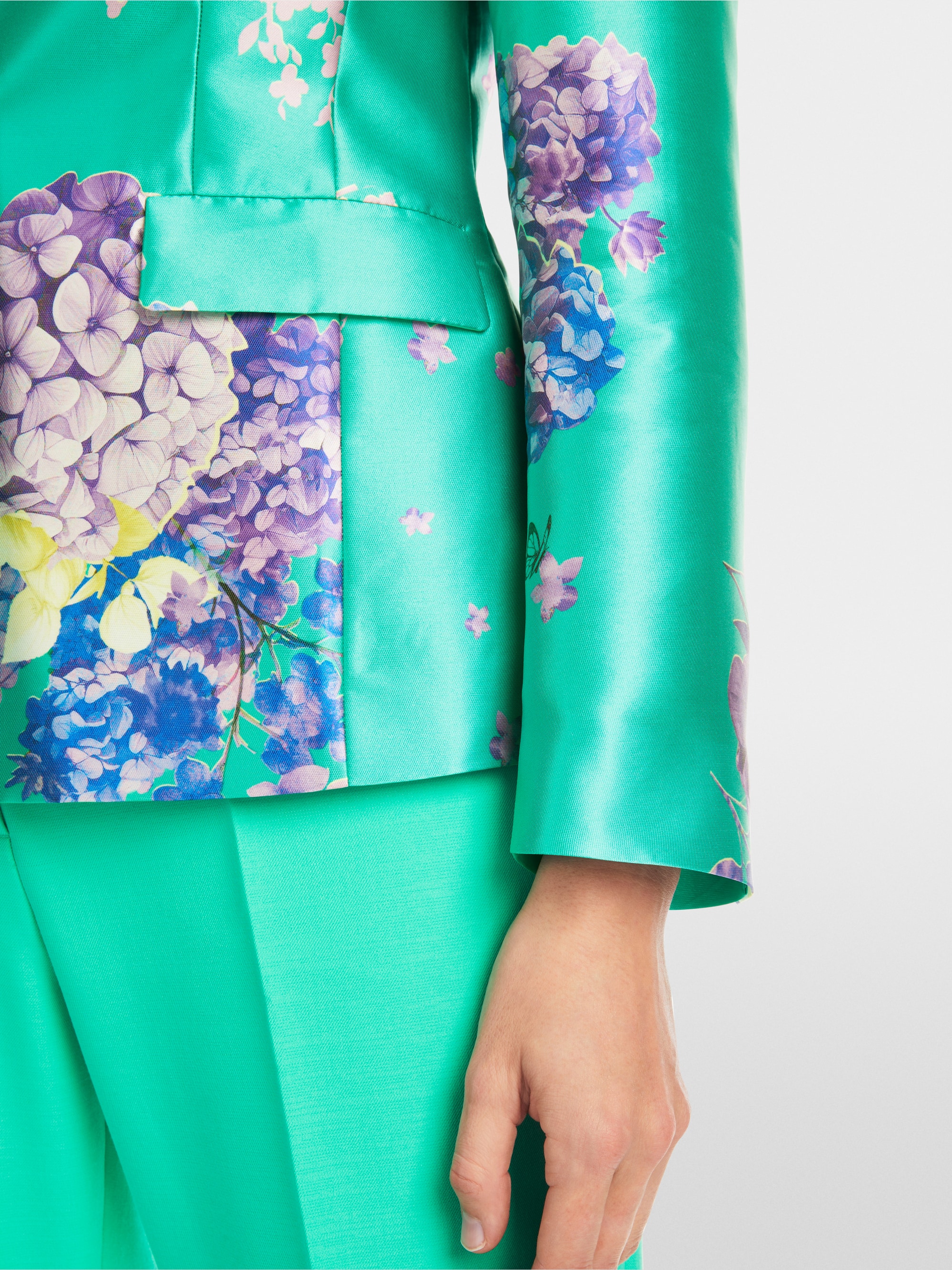 Marc-Cain Fitted satin blazer with print