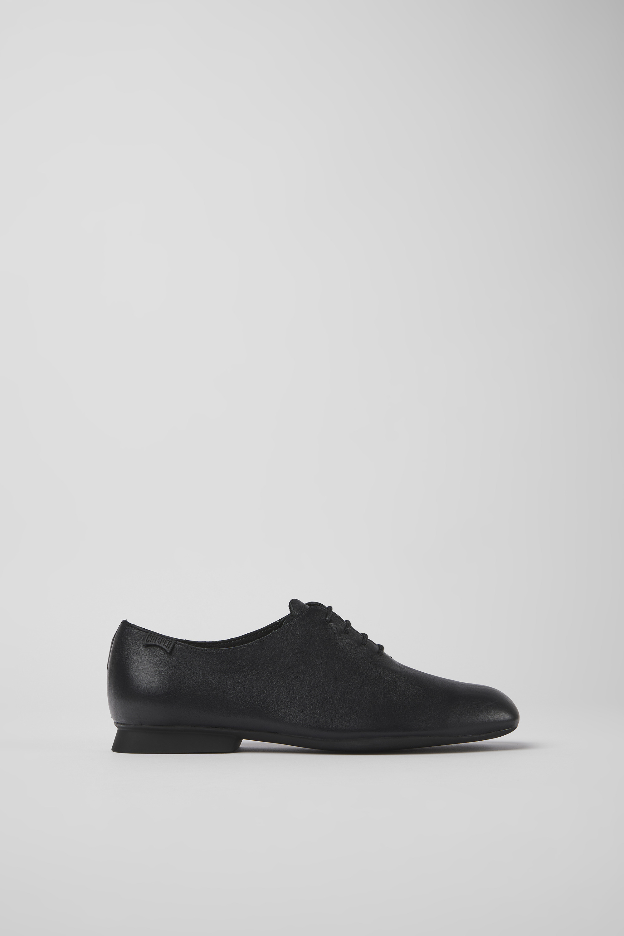 Casi Myra - Black leather shoes for women