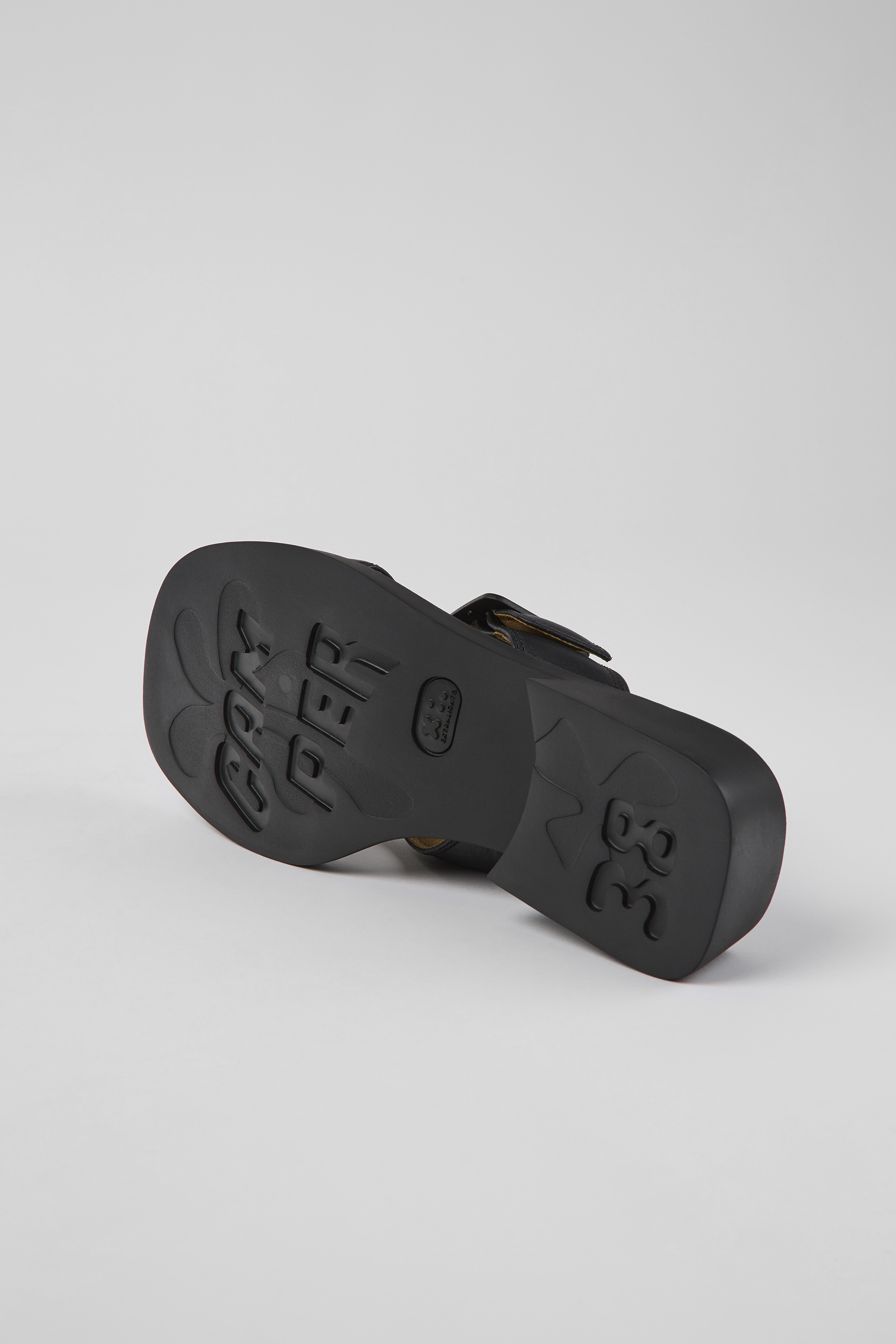 Dana - Black leather sandals for women