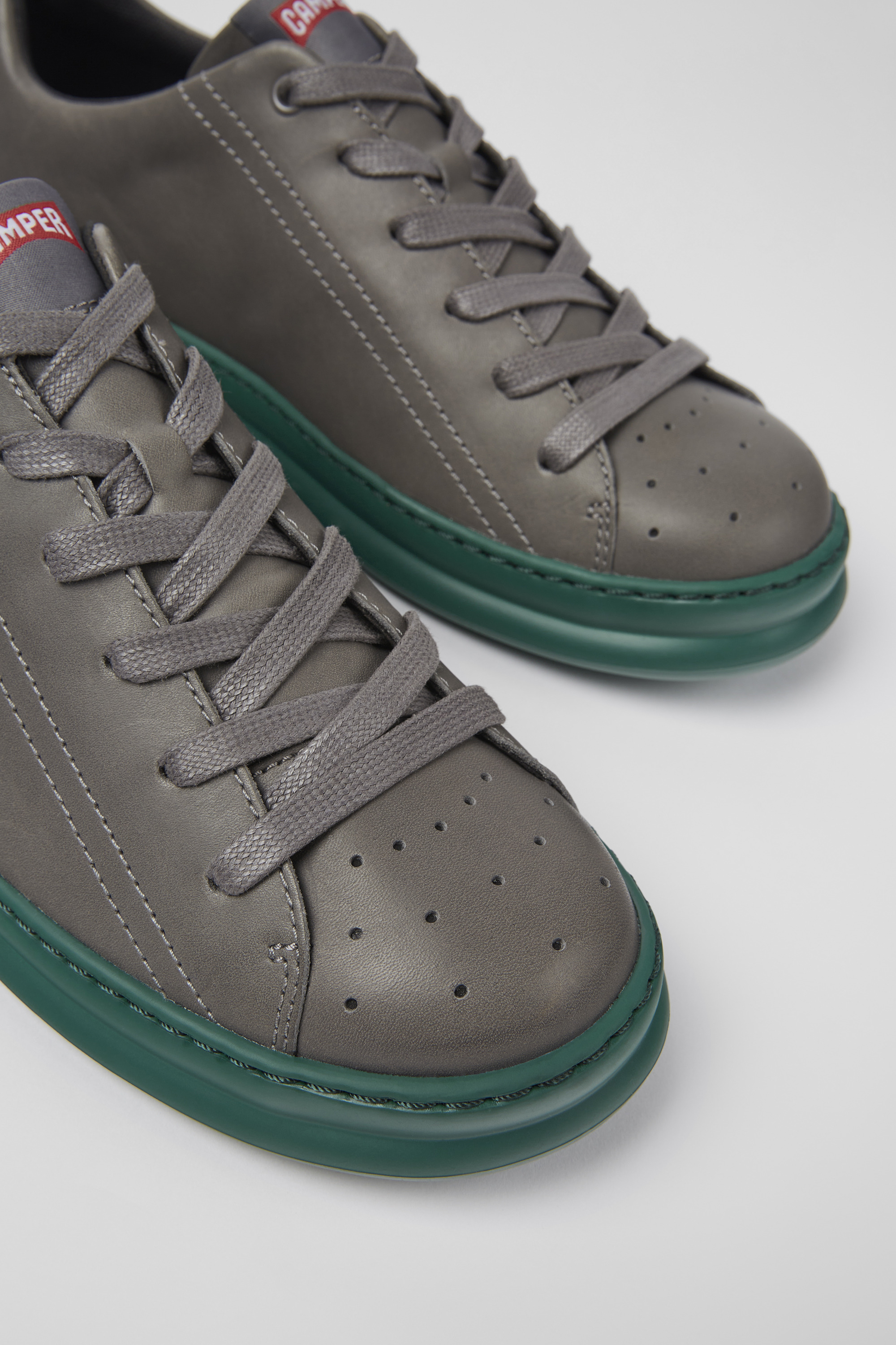 Runner - Gray leather sneakers for men