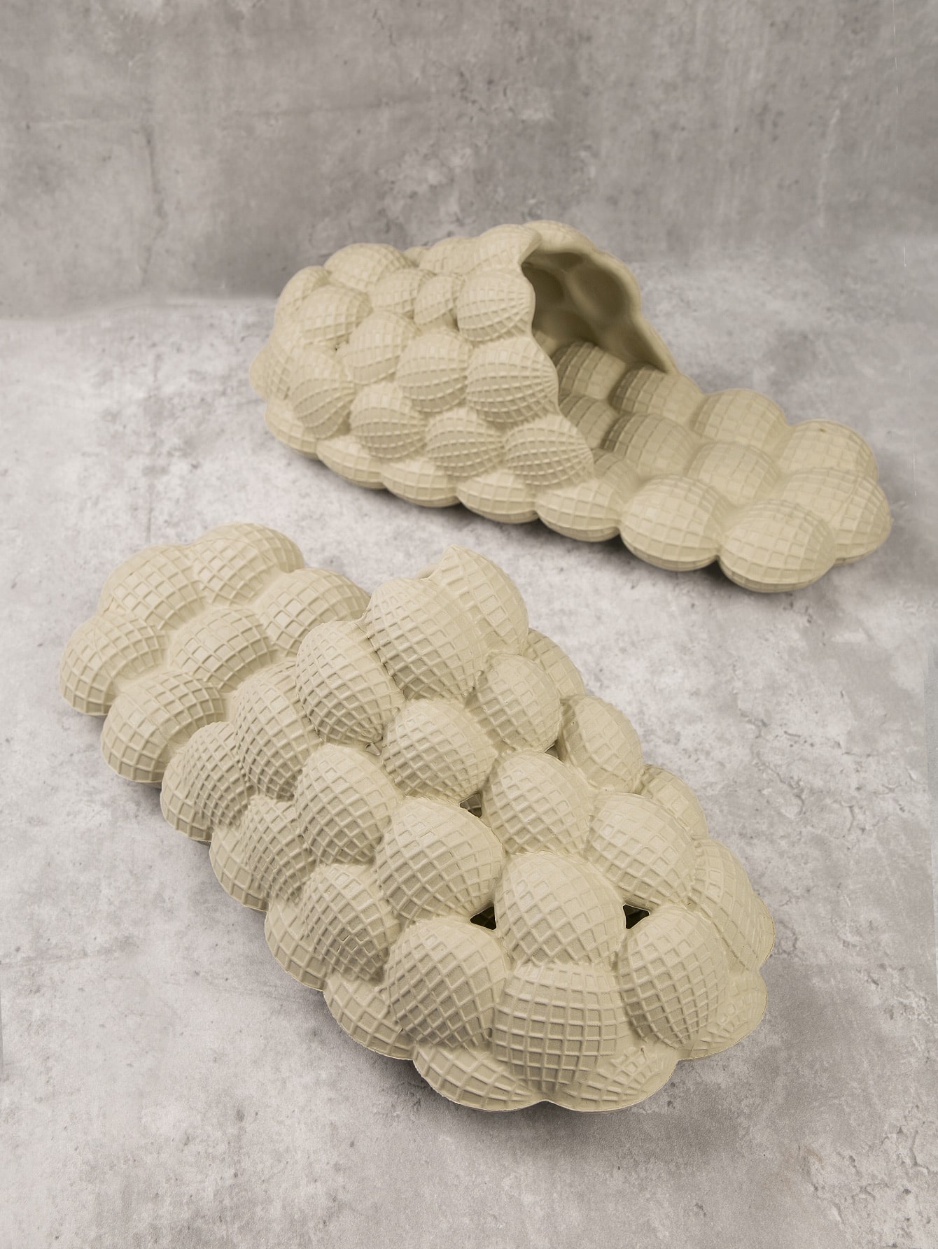 Closed Toe Slip On Bubble Slippers