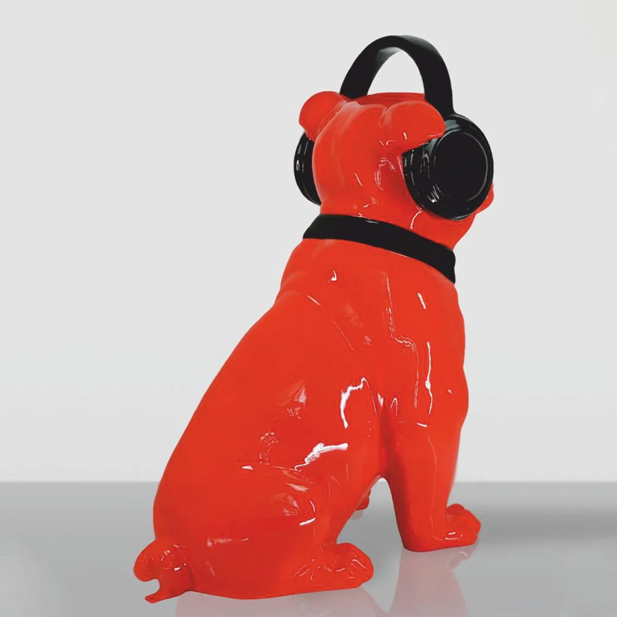 Casa Padrino escultura decorativa perro bulldog con auriculares rojo / negro A. 120 cm