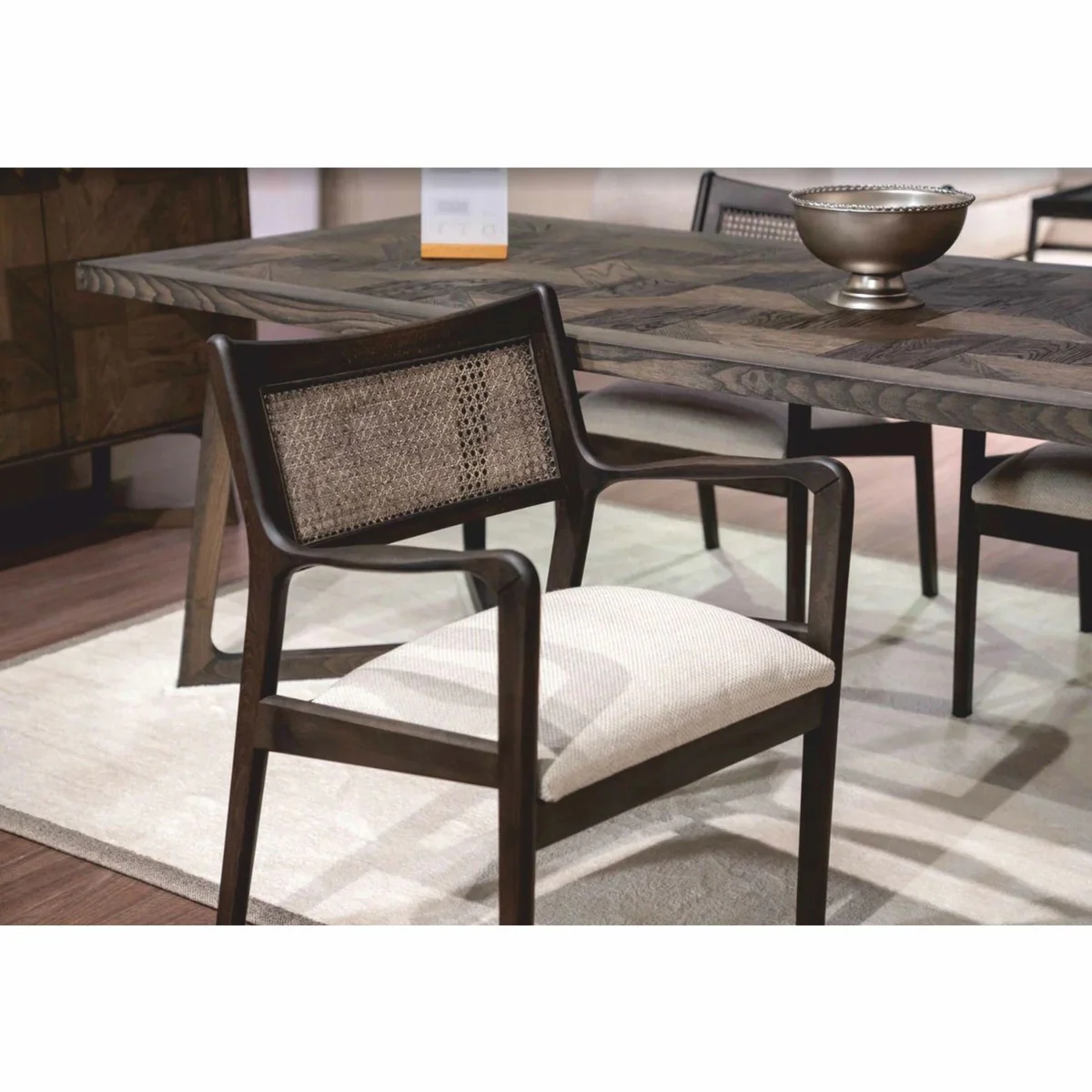 Casa Padrino conjunto de comedor de lujo marr¨®n / crema - 1 Mesa de comedor y 6 Sillas de comedor - Muebles de lujo