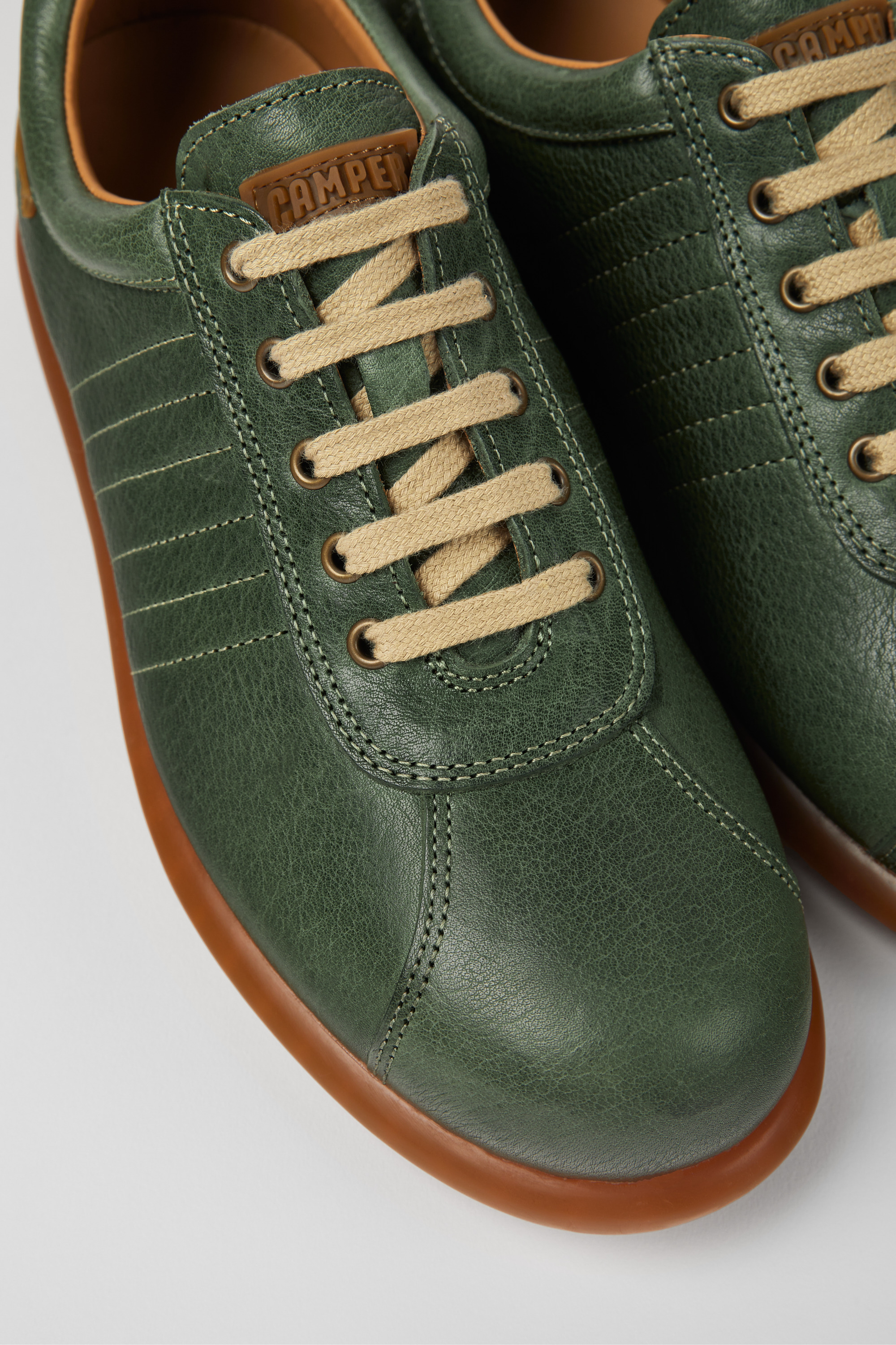Pelotas - Green vegetable tanned leather shoes for women