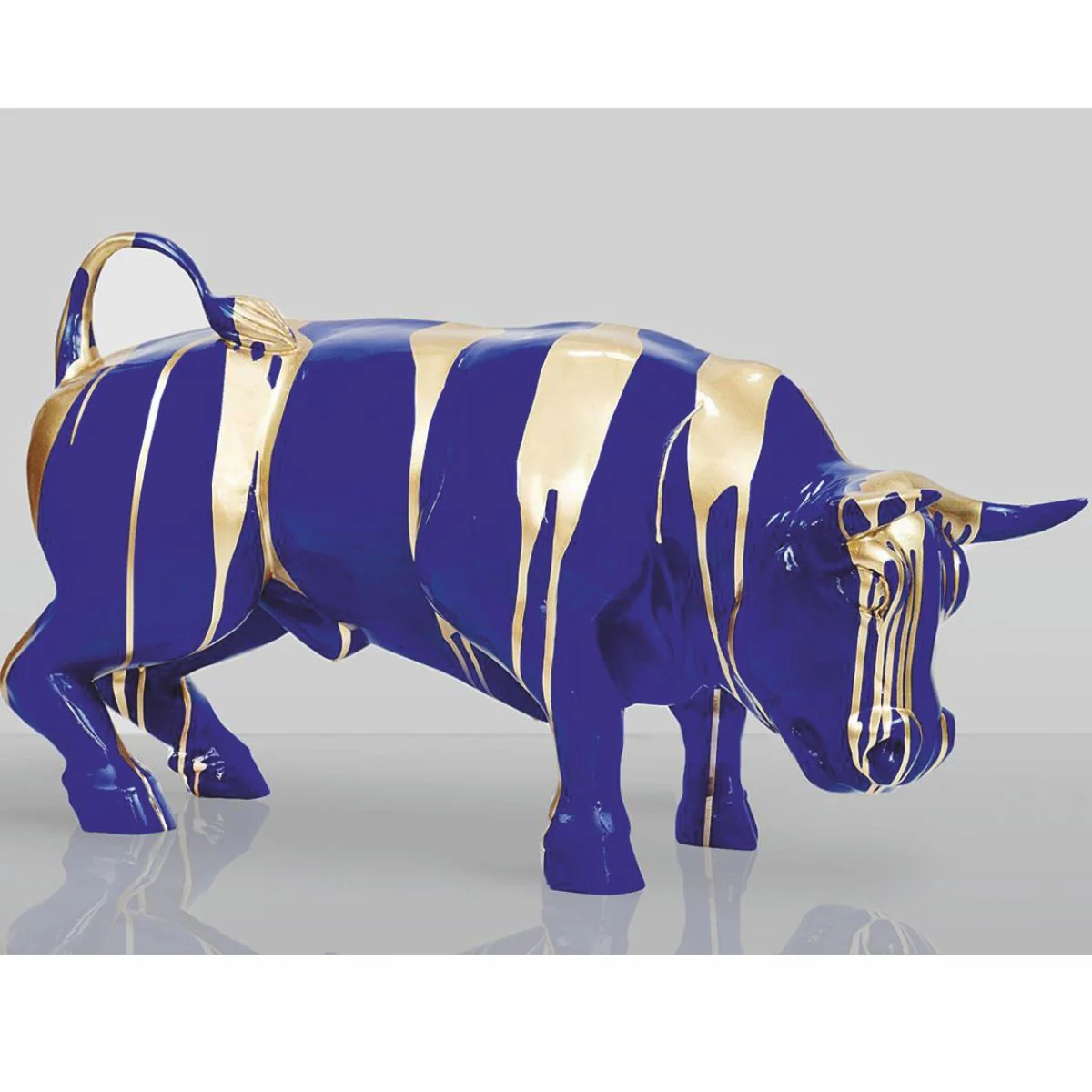 Casa Padrino escultura a decorativa toro azul / oro 81 cm - Figura de jard¨ªn