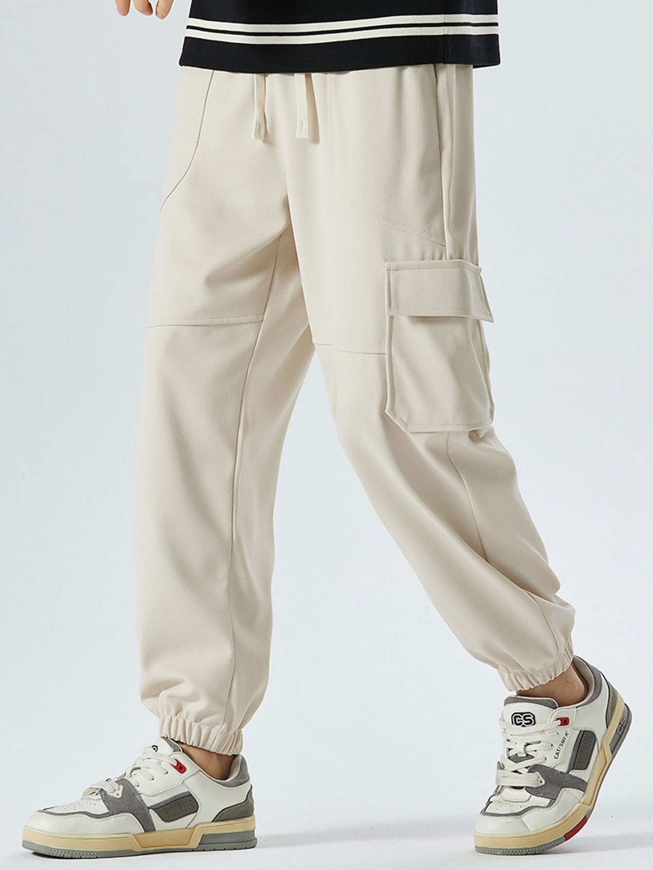 Elastic Waist Cargo Jogging Pants