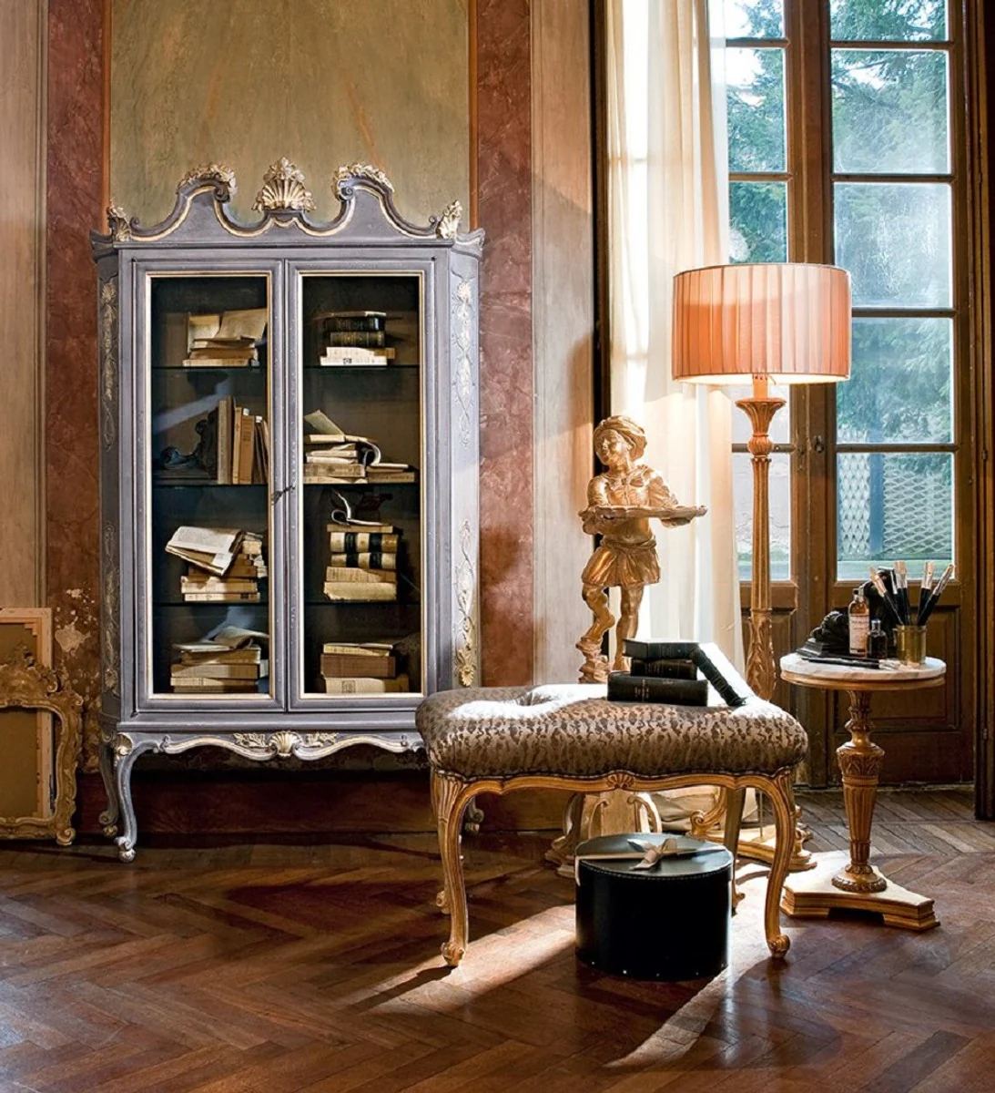 Casa Padrino lámpara de pie barroco de lujo oro antiguo / beige Ø 40 x A. 142,5 cm - Magnífica lámpara de pie barroco con pantalla redonda - Calidad de lujo - Hecho en Italia