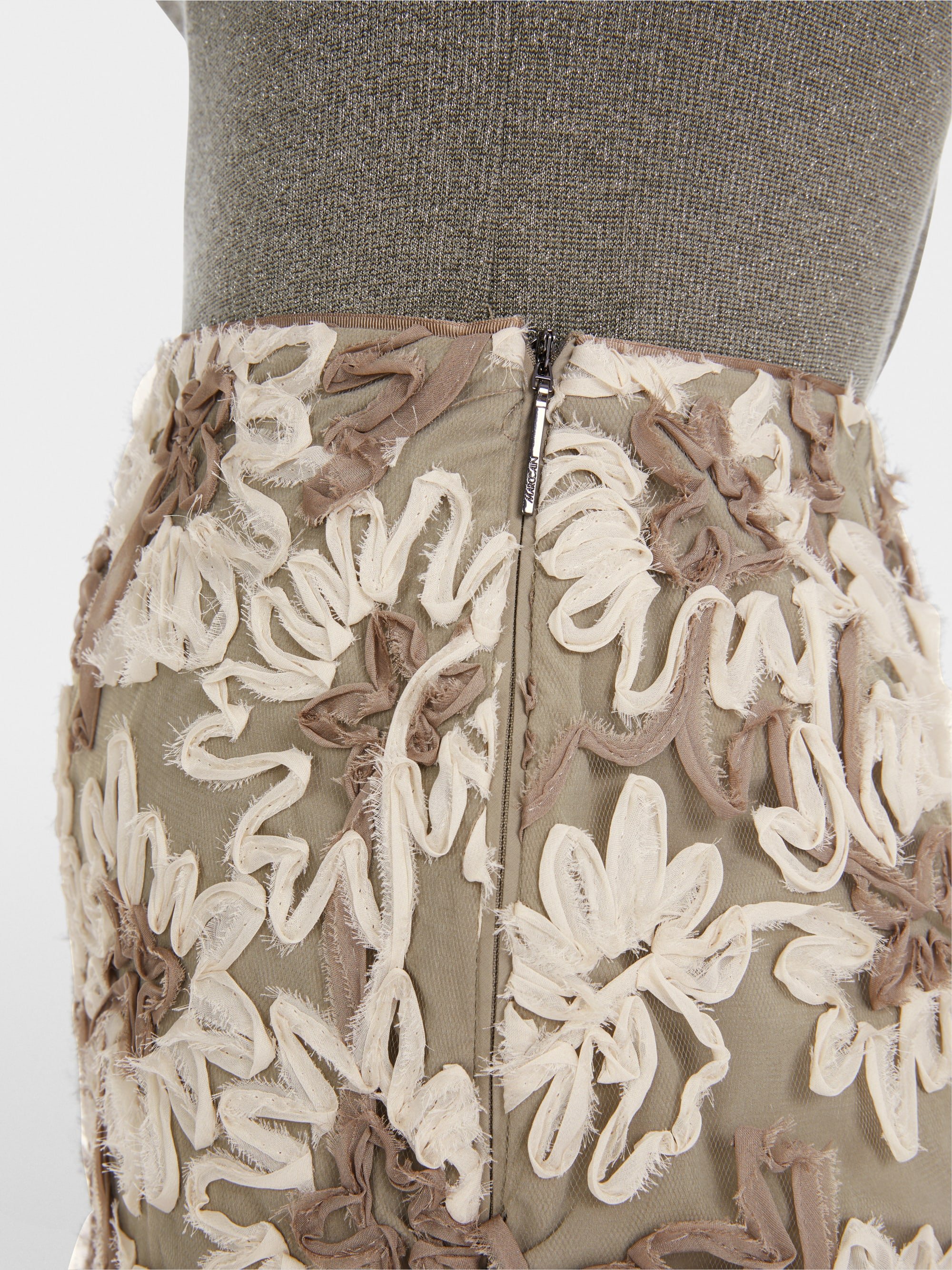 Marc-Cain Mini skirt in floral 3D pattern
