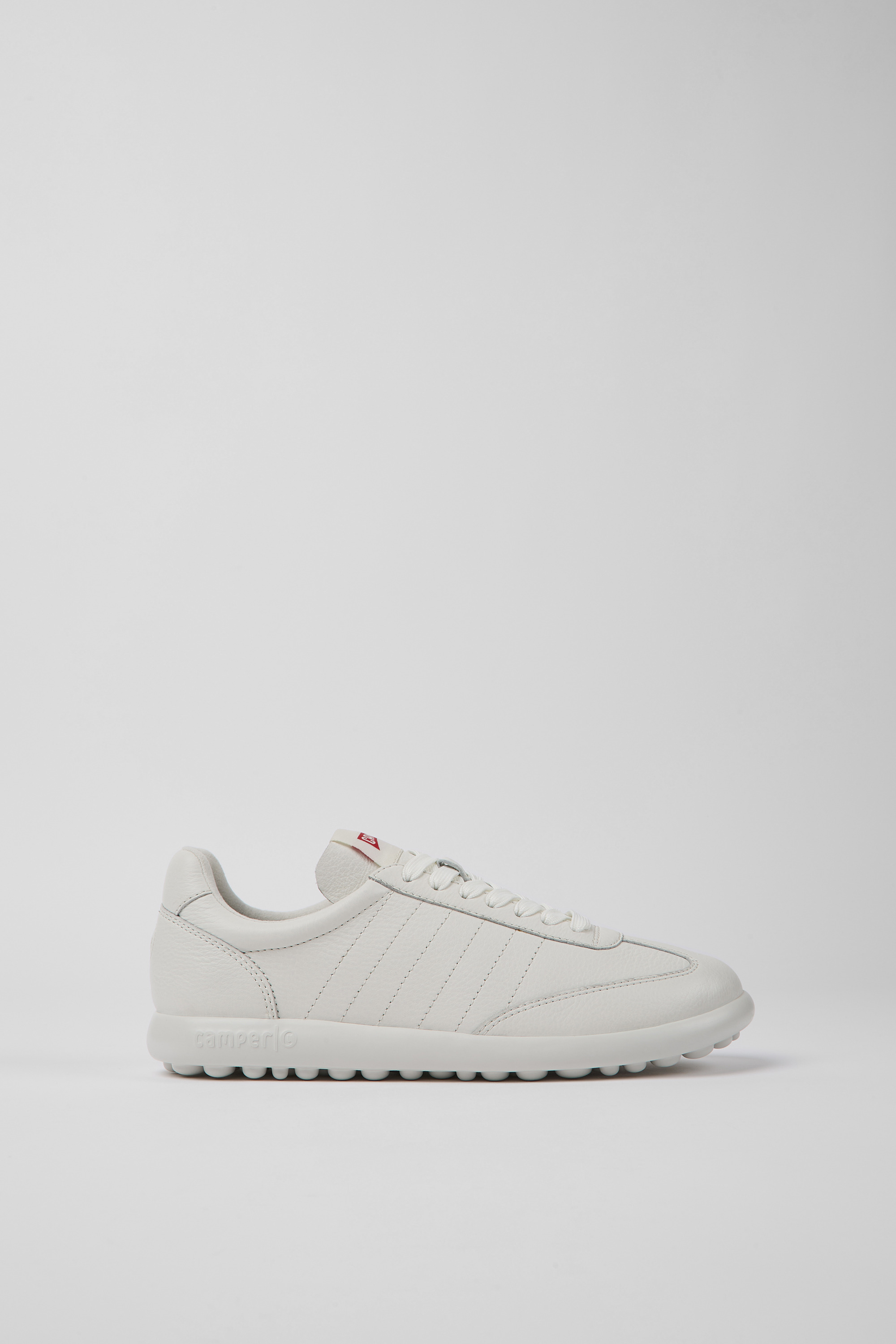 Pelotas XLite - White leather sneakers for women