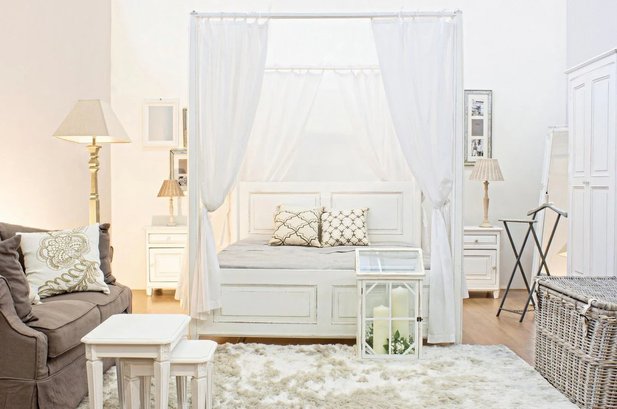 Casa Padrino cama doble de estilo campestre blanco antiguo 175 x 209 x A. 210 cm - Cama de madera maciza con cortinas de algod¨®n - Muebles de dormitorio en estilo campestre