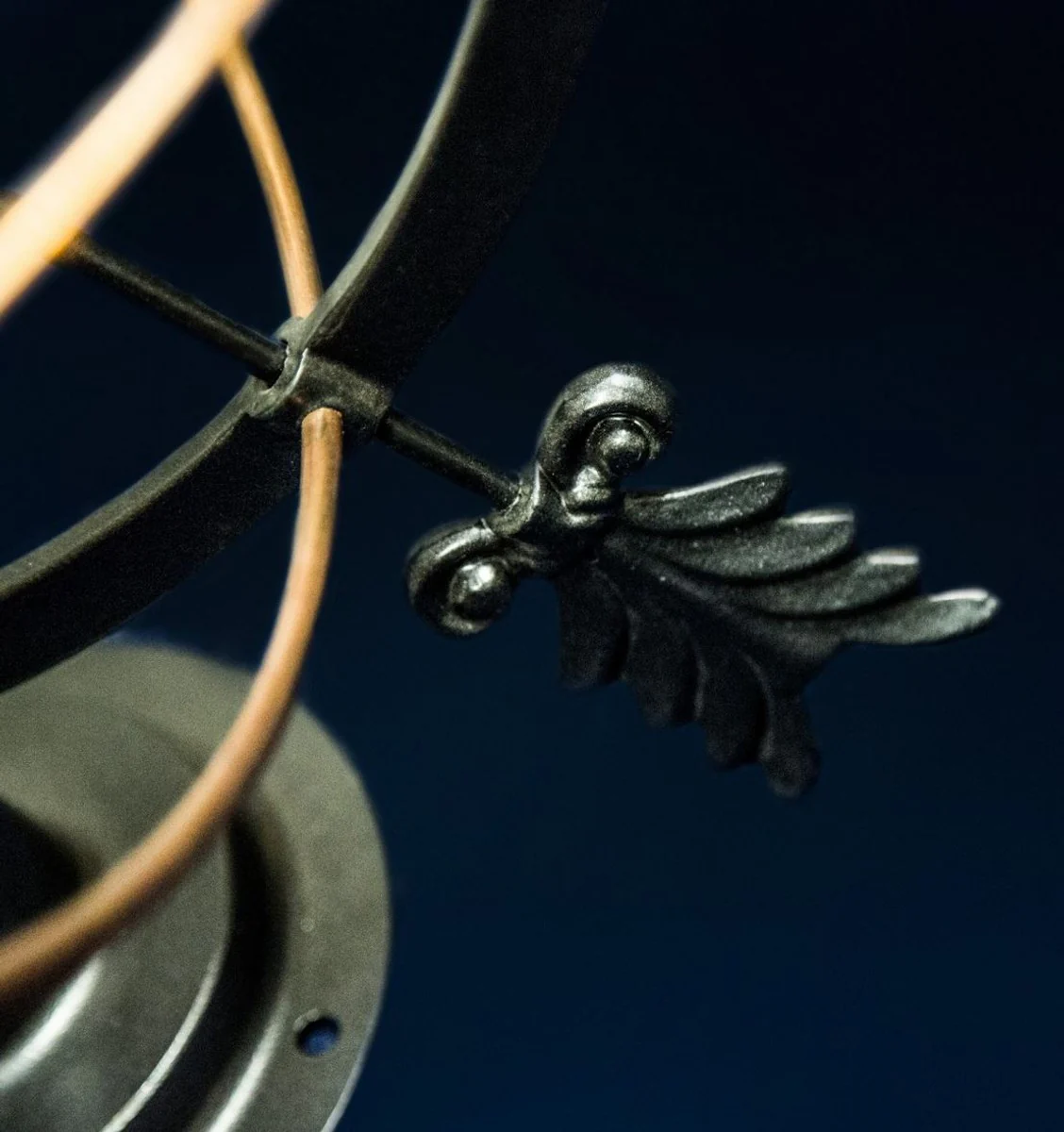 Casa Padrino Art Nouveau Garden Deco Reloj de Sol Antracita / Cobre Ø 45 x H. 50 cm - Decoración de Lujo en el Jardín