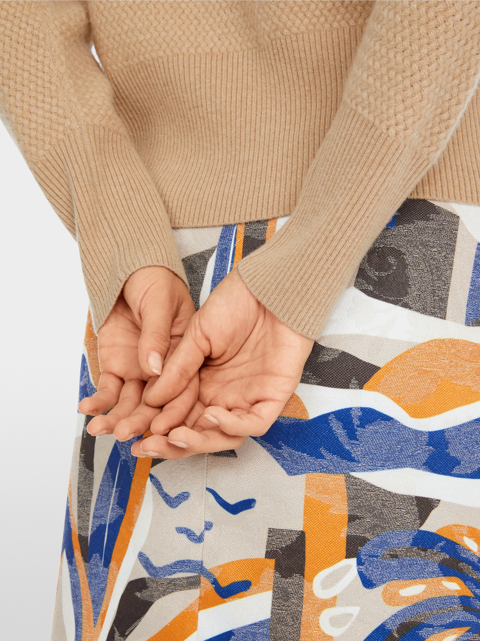 Marc-Cain Cashmere sweater with fine cable pattern