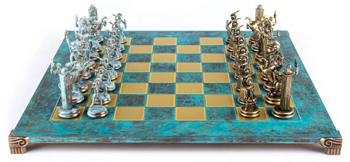 Casa Padrino conjunto de ajedrez de lujo turquesa / lat¨®n 54 x 54 cm - Conjunto de ajedrez griego - Tablero de ajedrez de lat¨®n con piezas de ajedrez - Accesorios decorativos de lujo