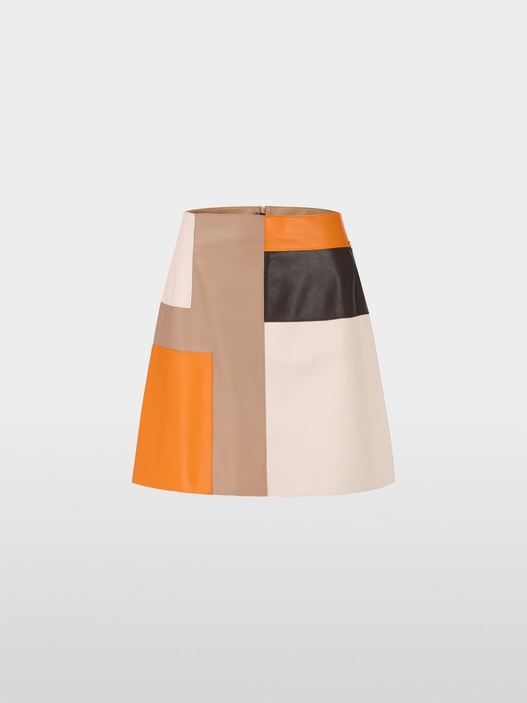 Marc-Cain Mini skirt made from lamb nappa