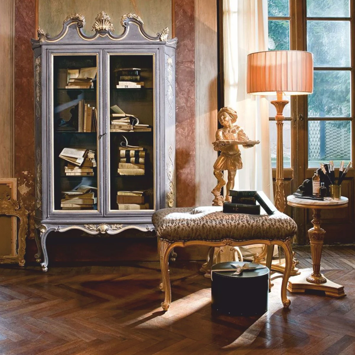 Casa Padrino vitrina barroco de lujo gris antiguo / blanco / beige A. 199 cm - Hecho en Italia