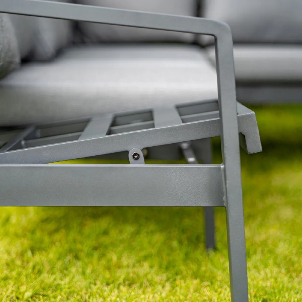 Casa Padrino conjunto de muebles de jard¨ªn de lujo gris - 1 Mesa y 1 Sof¨¢ Esquinero y 1 Banco y 1 Taburete