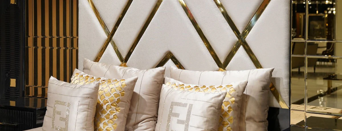 Casa Padrino conjunto de dormitorio de lujo crema / negro / oro - 1 Cama Matrimonial con Cabecero de Espejo y 2 Mesitas de Noche - Muebles de dormitorio de lujo - Interiores de dormitorio de lujo