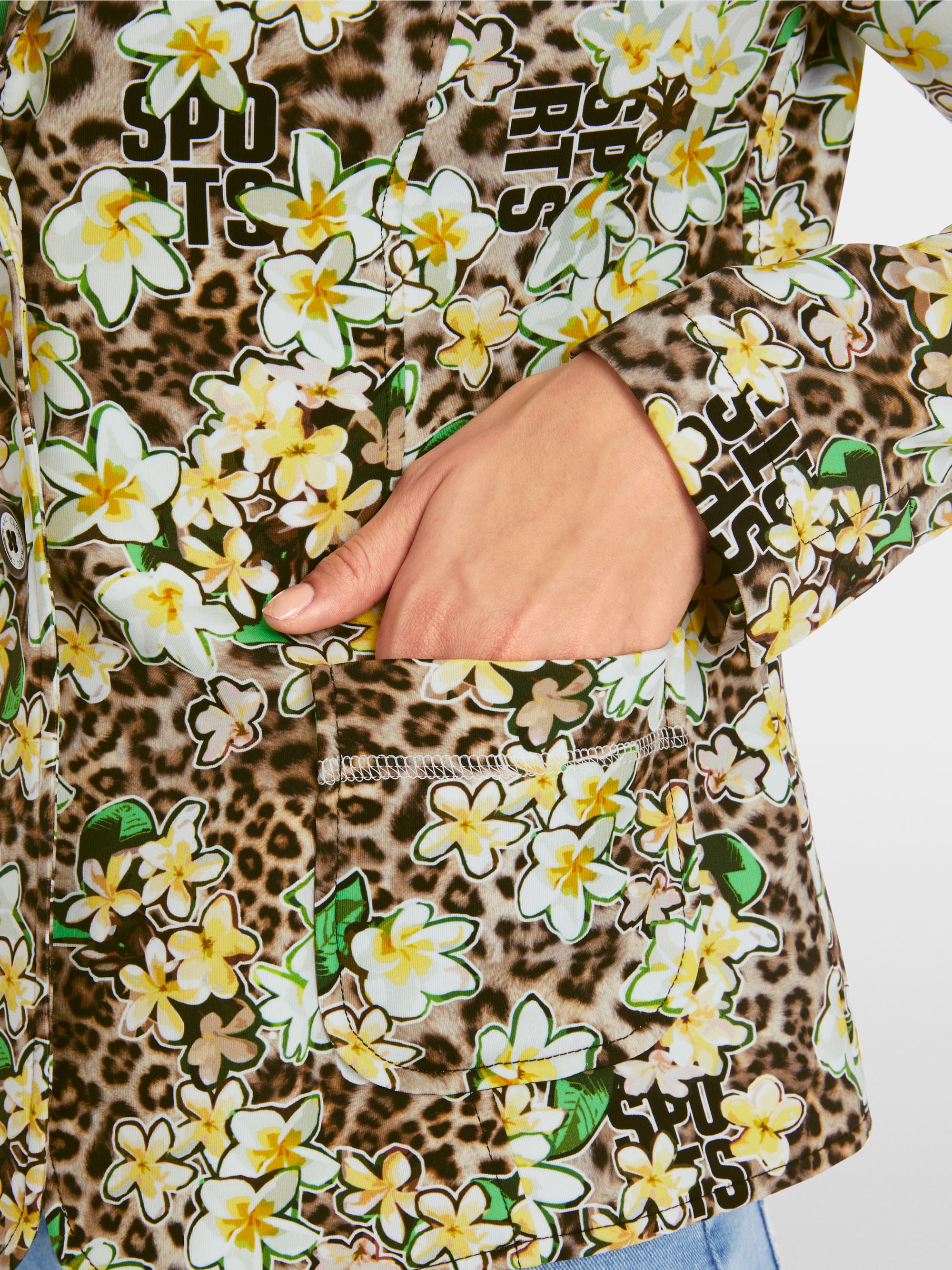 Marc-Cain Fitted blazer in scuba jersey