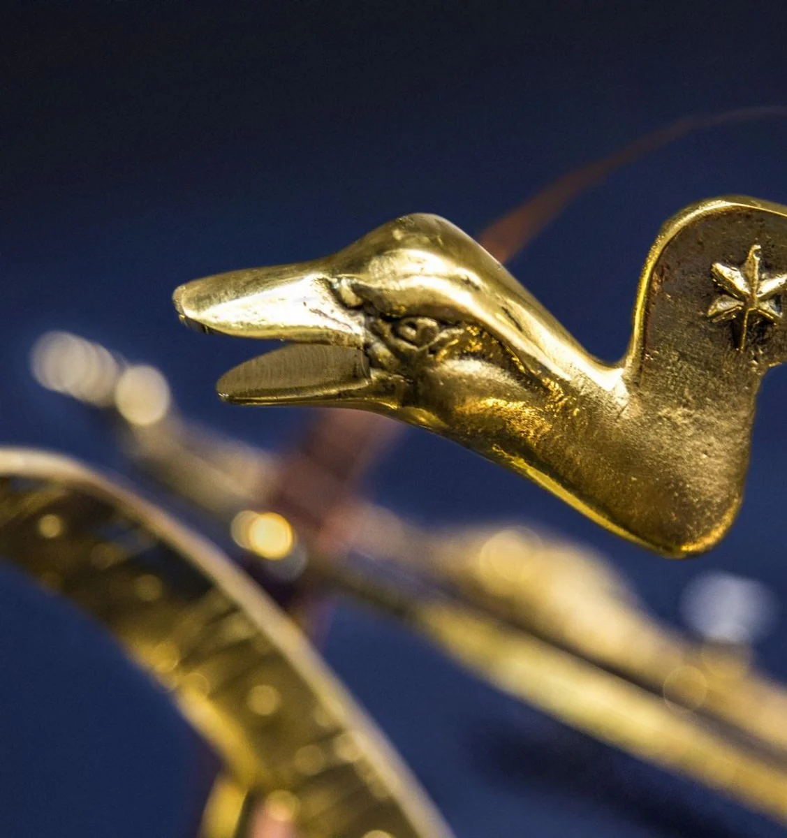 Casa Padrino Reloj de Sol Art Nouveau Oro Ø 53 x H. 70 cm - Decoración de Jardín de Lujo