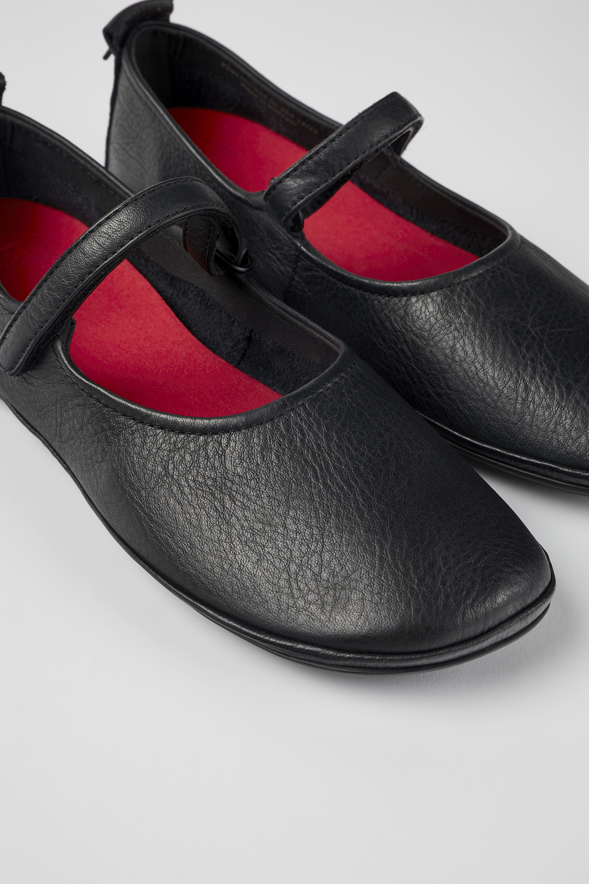 Right - Black leather ballerinas for women