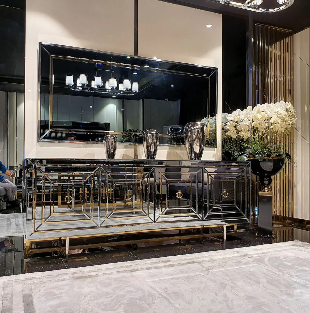 Casa Padrino aparador de lujo plata / oro 220 x 50 x A. 85 cm - Aparador con espejo con 4 puertas - Muebles de Lujo