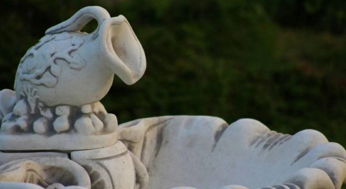 Casa Padrino fuente Art Nouveau en forma de concha con jarra gris 70 x 75 x A. 70 cm - Magnífica Fuente de Jardín - Fuente de Decoración de Jardín - Decoración de Jardín Barroco y Art Nouveau