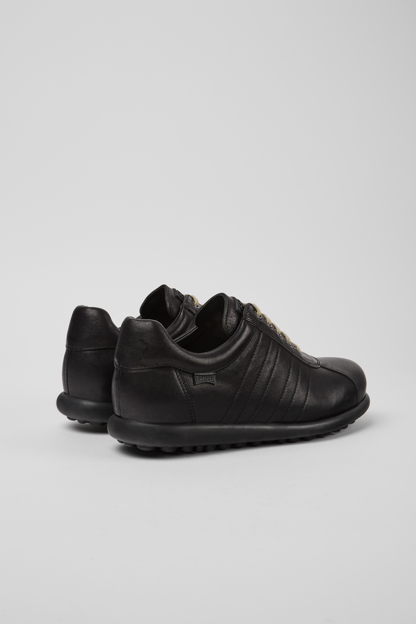 Pelotas - Iconic black shoe for men